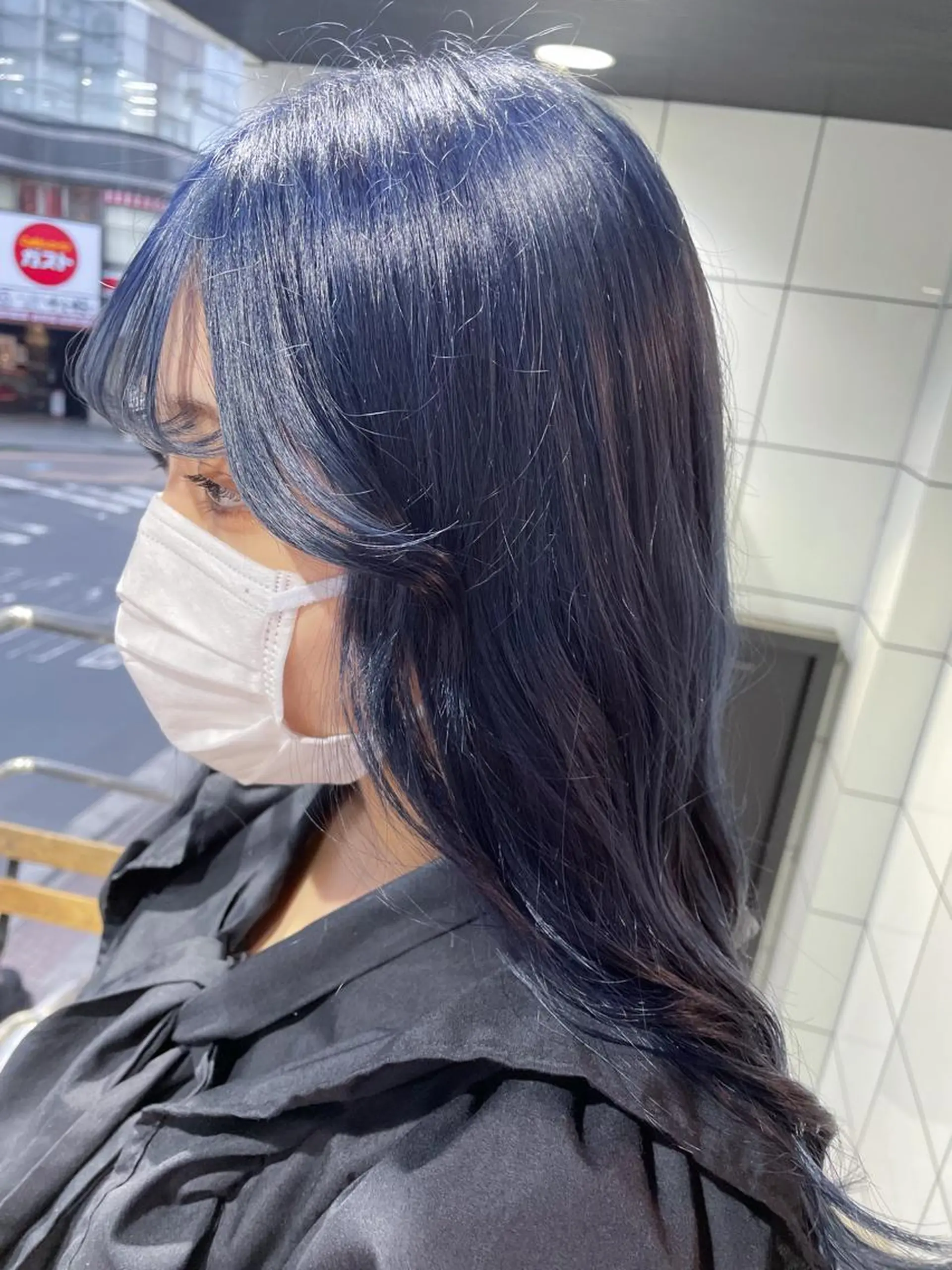 セミロング カラー ブルーカラー ハイトーンカラー ヘアカラー メンズ/艶髪/カラー サクラ🌸のヘアスタイル