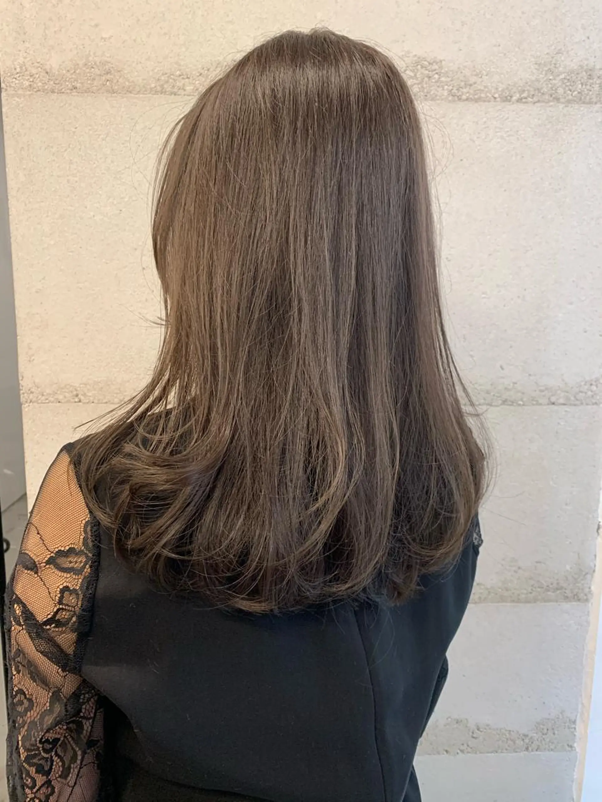 ロング カラー 透明感/オリーブ/ グレージュ/YUKAのヘアスタイル