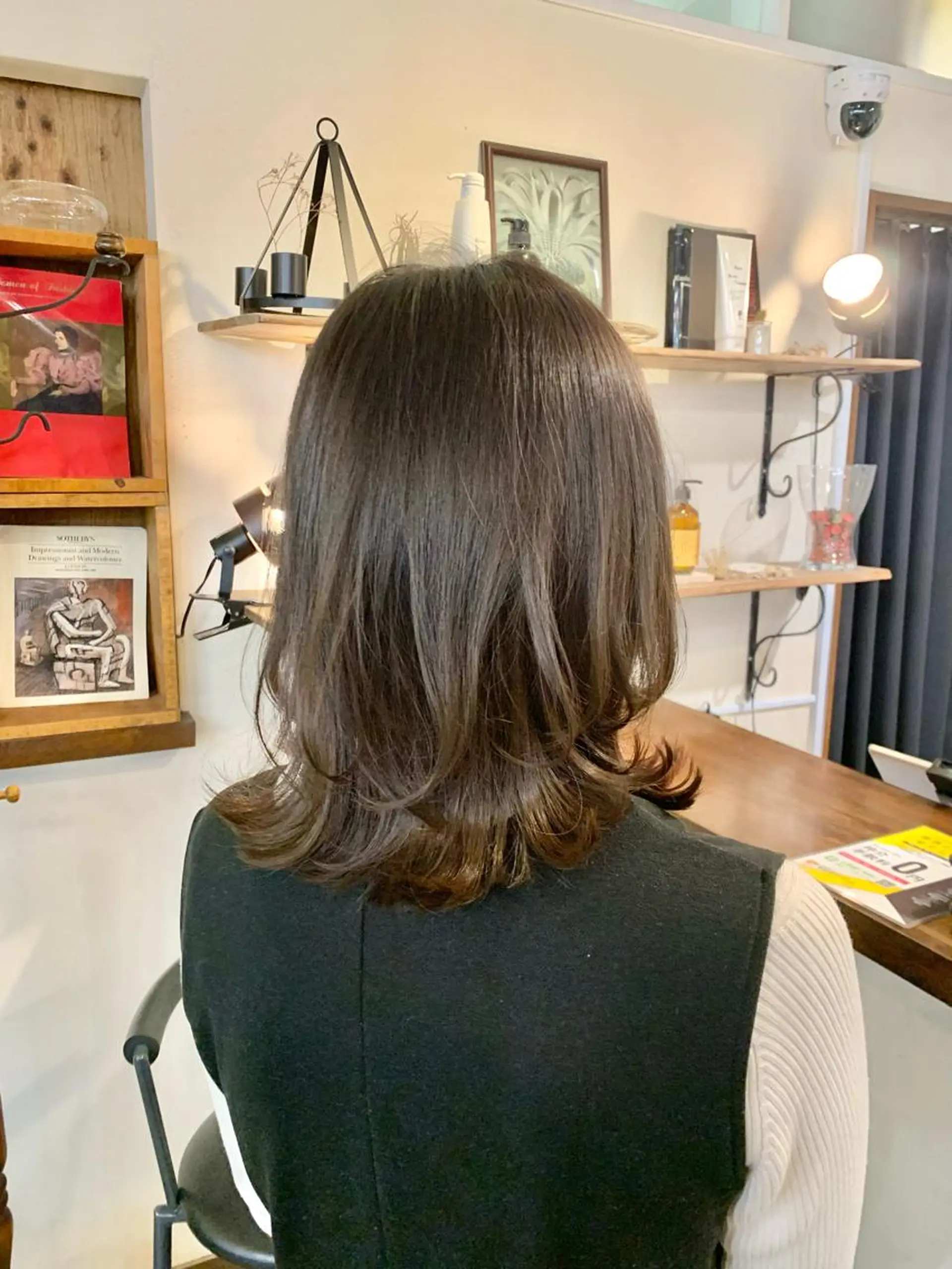 ミディアム カラー カット ヘアカラー トリートメント LEB所属・下河 宗太のヘアスタイル