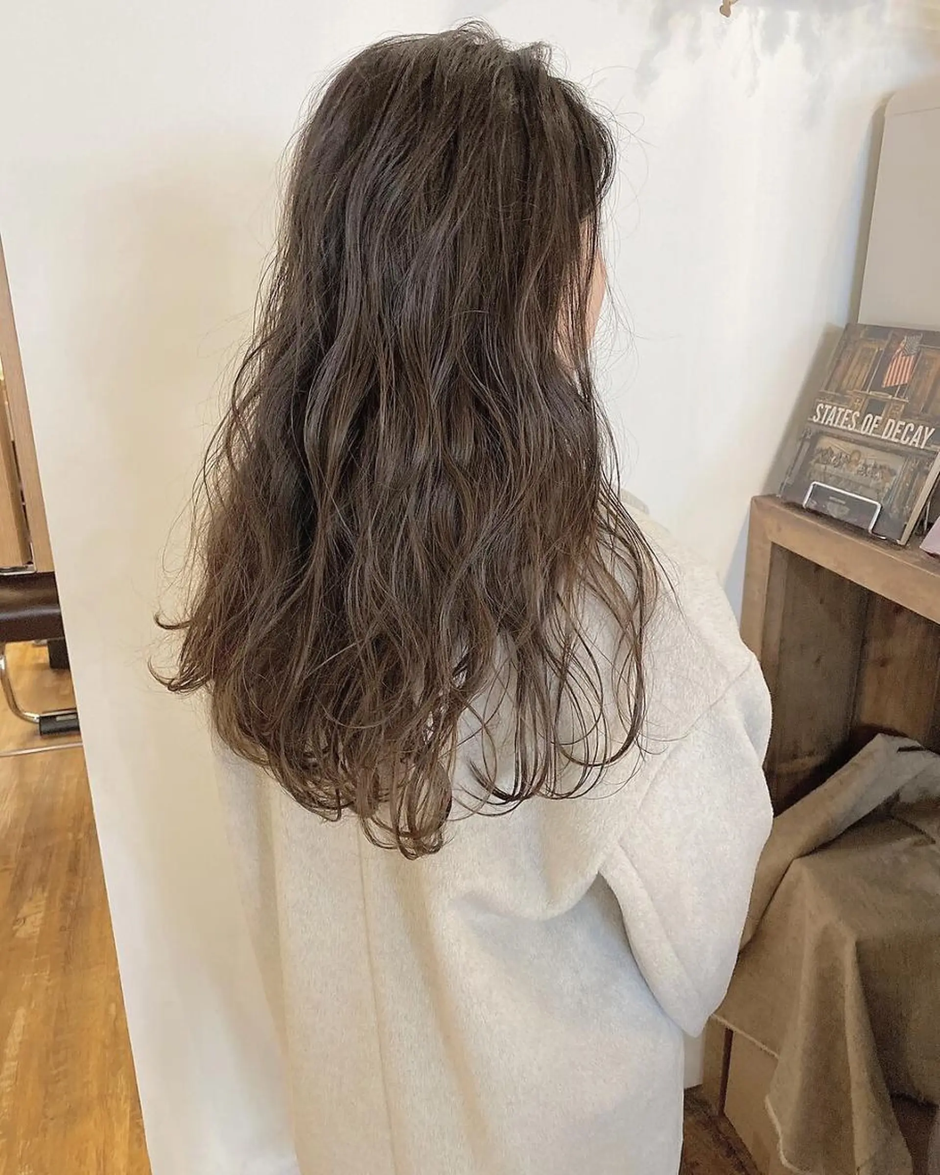 ロング カラー 透明感カラー loty _nanamiのヘアスタイル