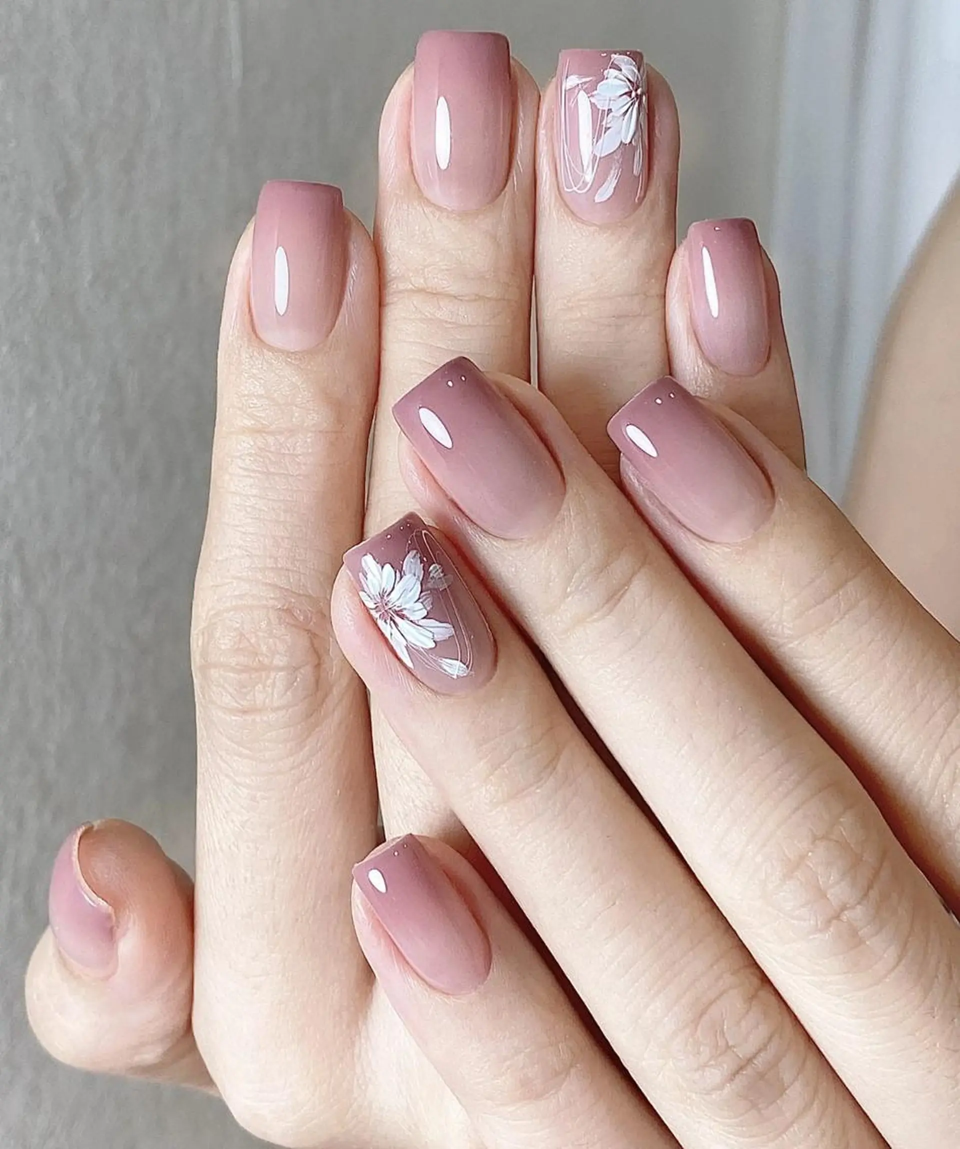 ネイル AB マツエクネイルサロンのネイルデザイン