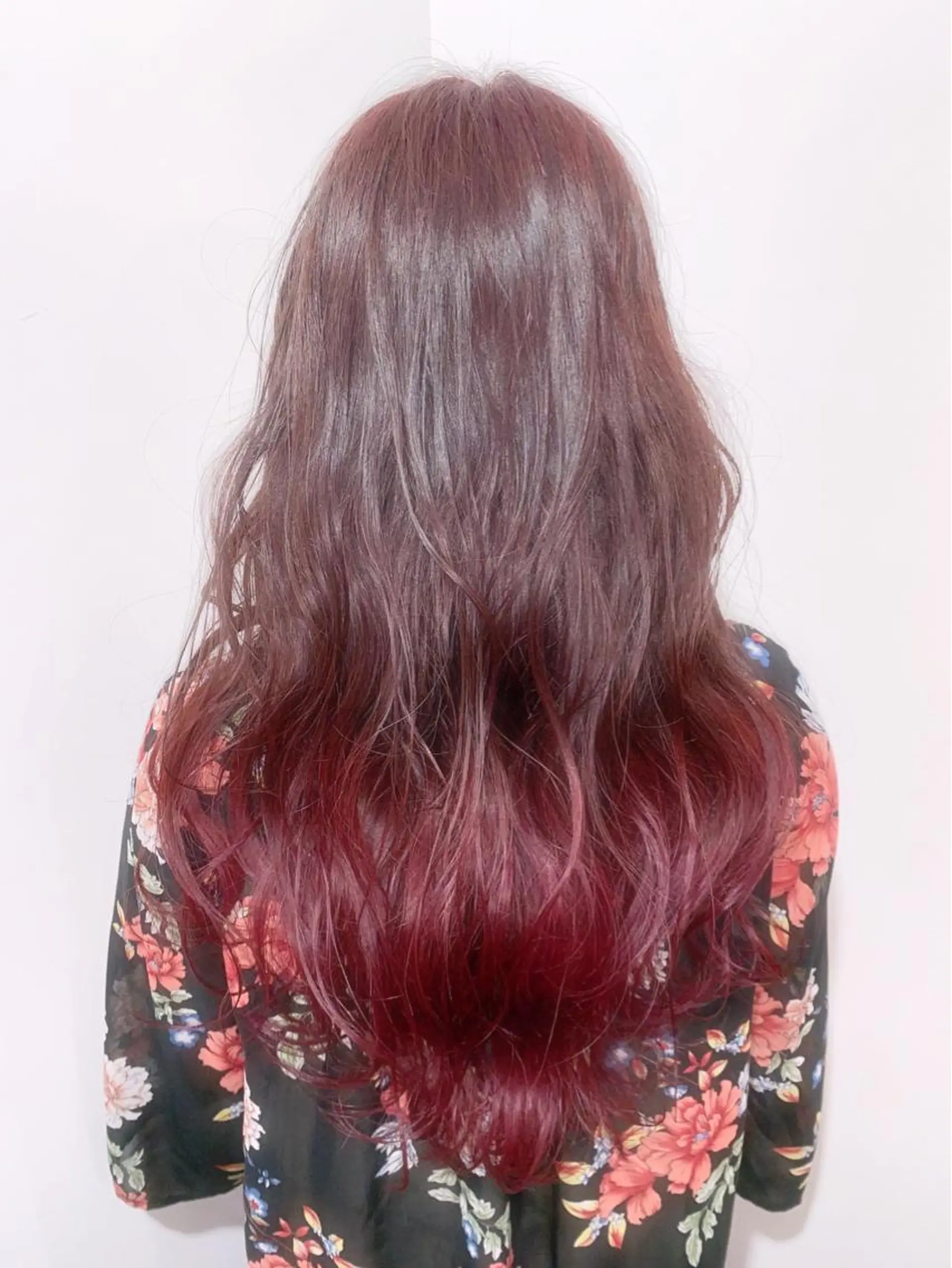 ロング カラー アディクシーカラー ベージュカラー 黒髪 ブリーチ ブルーカラー ヘアカラー 藤澤 夏実/インナーカラーのヘアスタイル