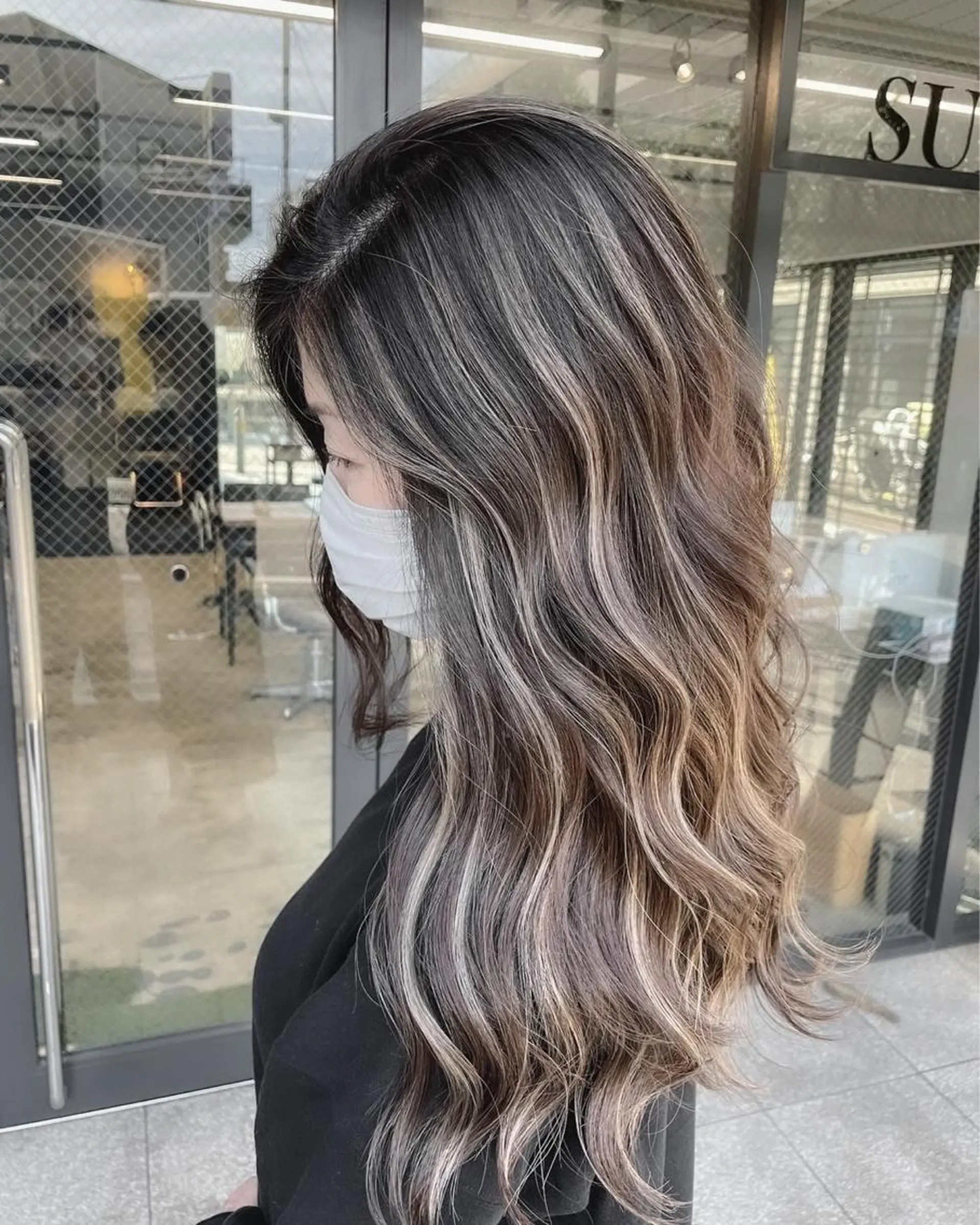 ロング カラー ヘアローラン所属・💕 manaka🌺のヘアスタイル