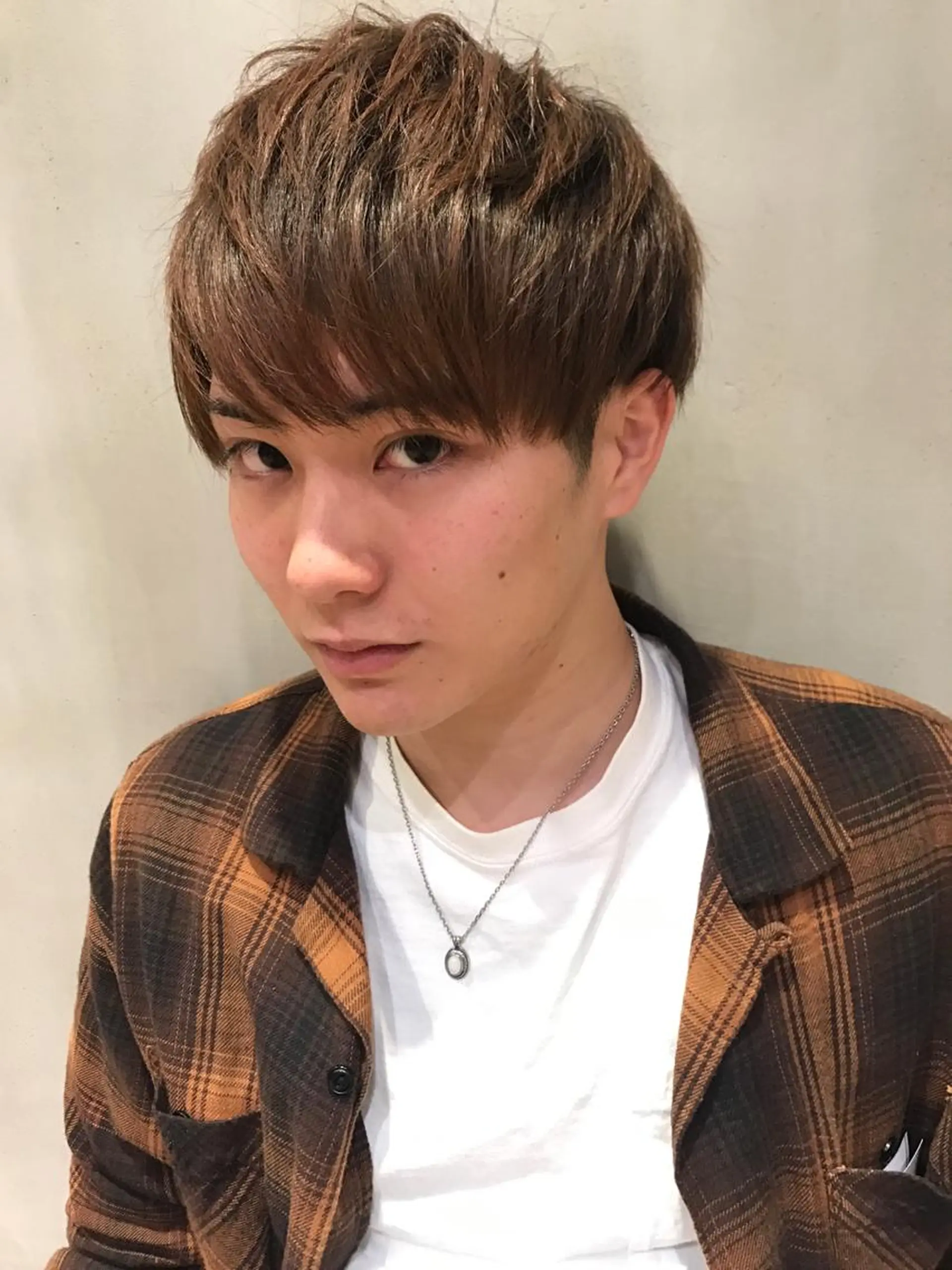 ショート カラー パーマ メンズ マッシュ カット ヘアカラー 平内 賢人のヘアスタイル