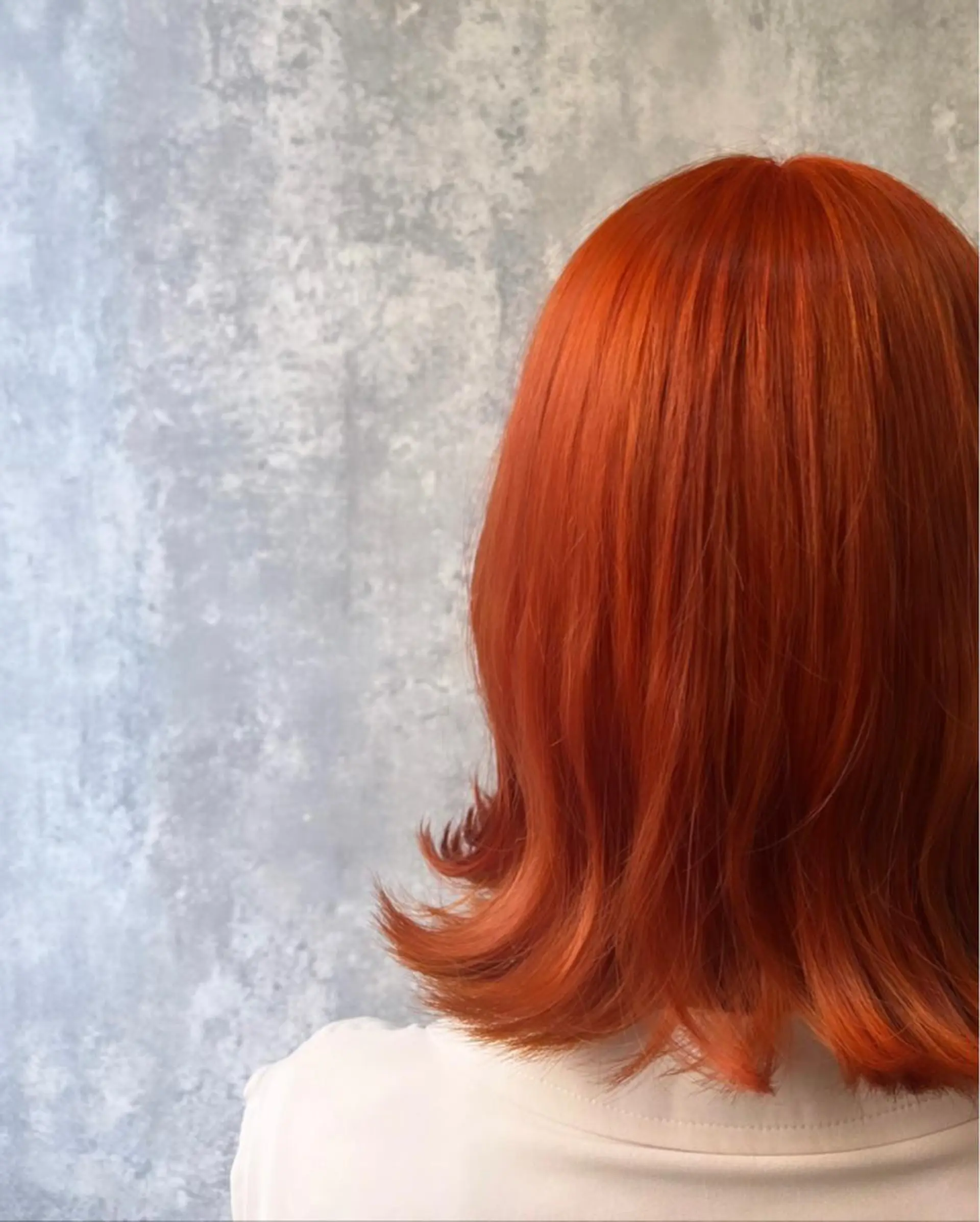 ミディアム カラー オレンジ ヘアカラー トリートメント 詩乃🎀ピンク 暖色系🫧レイヤーのヘアスタイル