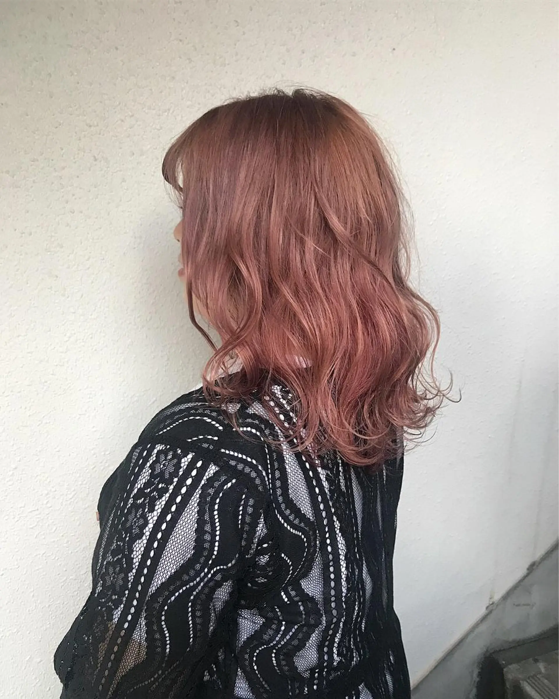 ミディアム カラー ブリーチ ピンクカラー インナーカラー/天神 ブリーチ/吉田のヘアスタイル