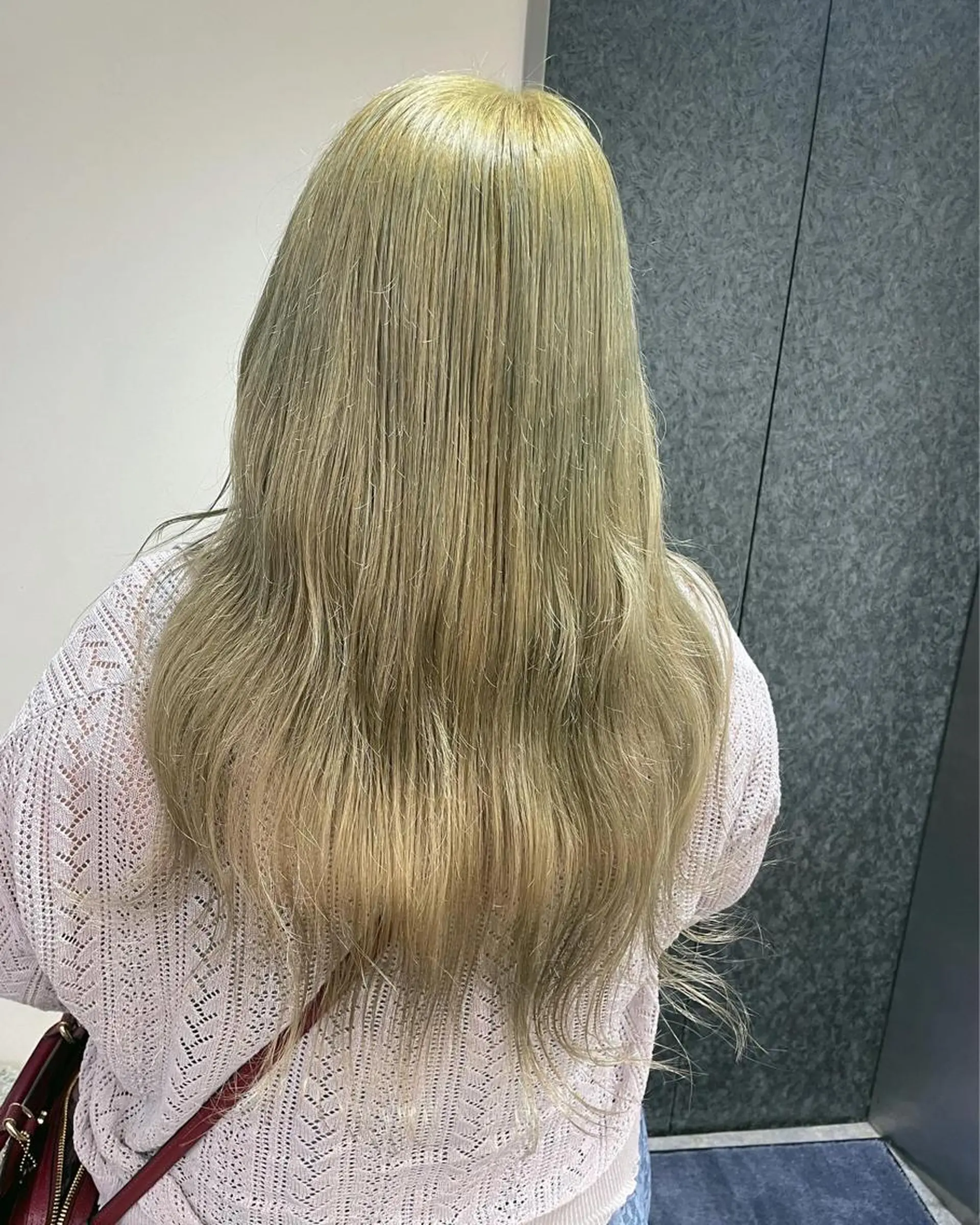 ロング イエローカラー ヘアカラー soyon心斎橋所属・♡透明感/艶カラー/ M a I ♡のヘアスタイル