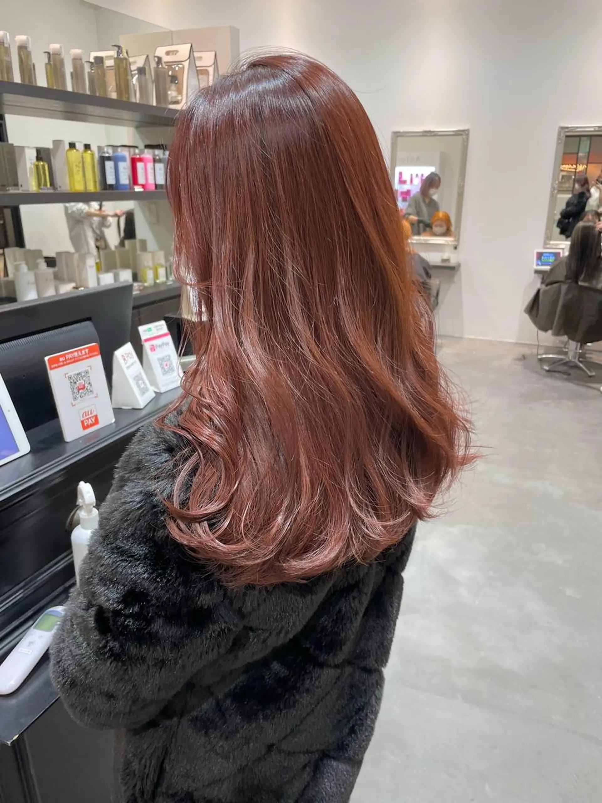 ロング カラー ヘアアレンジ ブリーチ 小倉 愛里のヘアスタイル