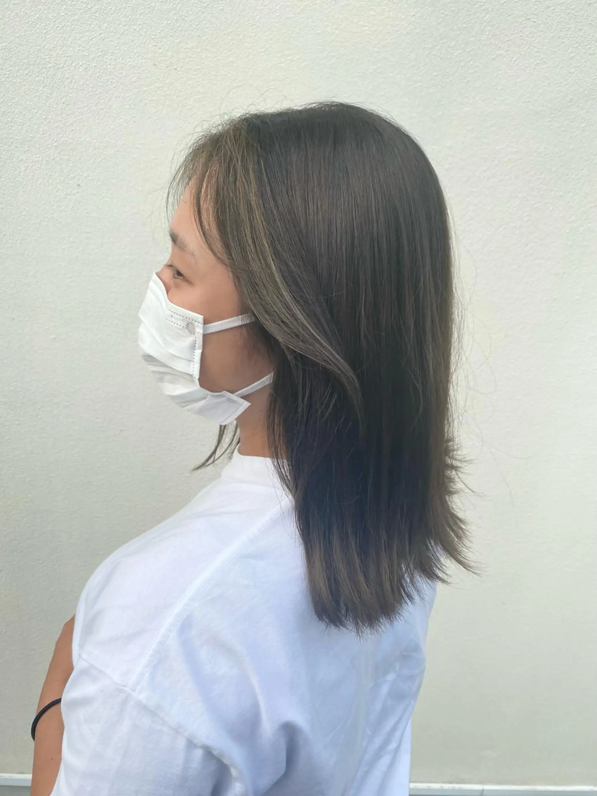 ミディアム カラー ミストバング  フェイスフレーミング ハイライトカラー 顔周りカット ハイライト カラースペシャリスト しょう🧑🏼‍🎨のヘアスタイル