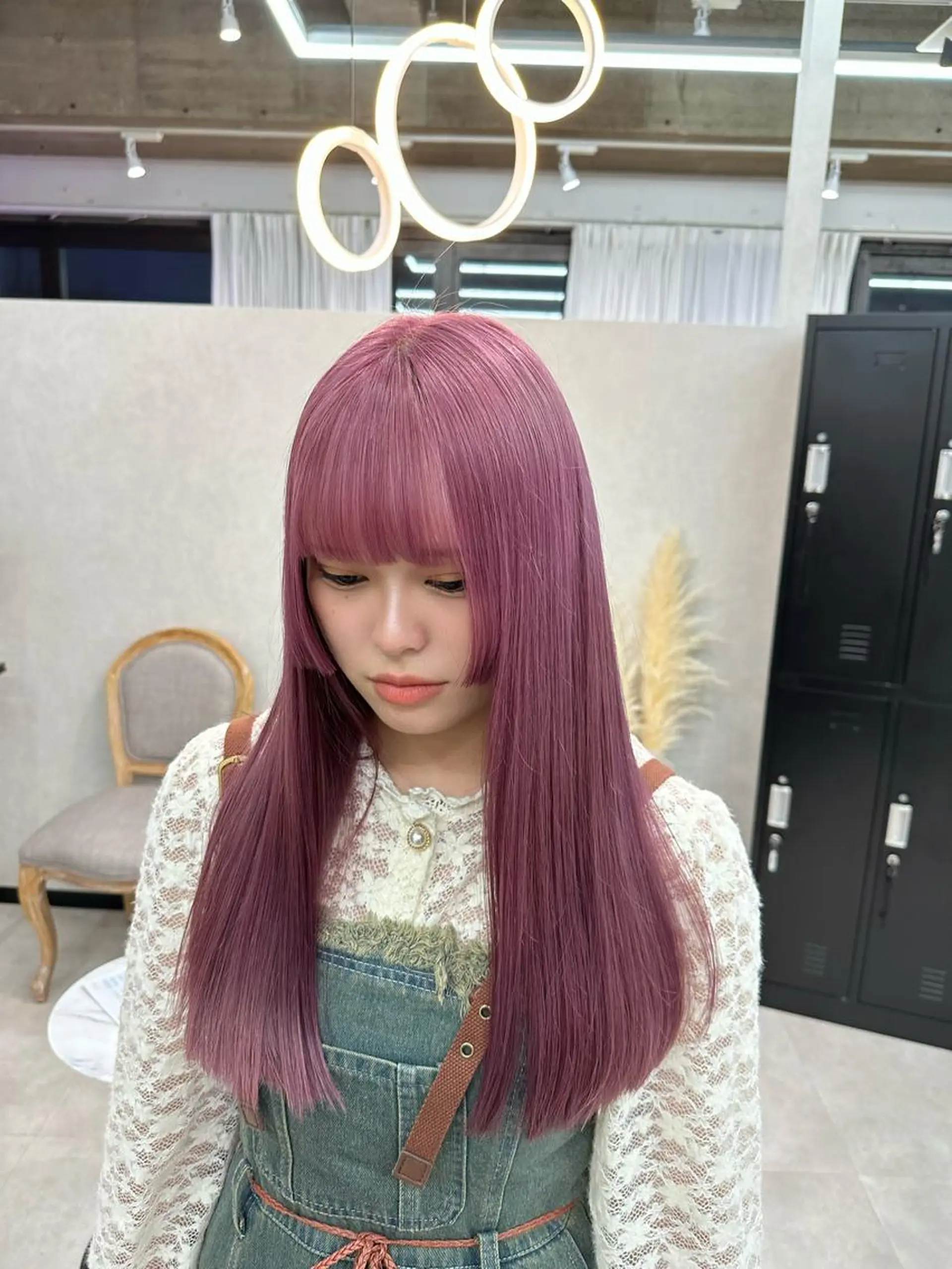 ロング カラー ピンクカラー ヒラ マツのヘアスタイル