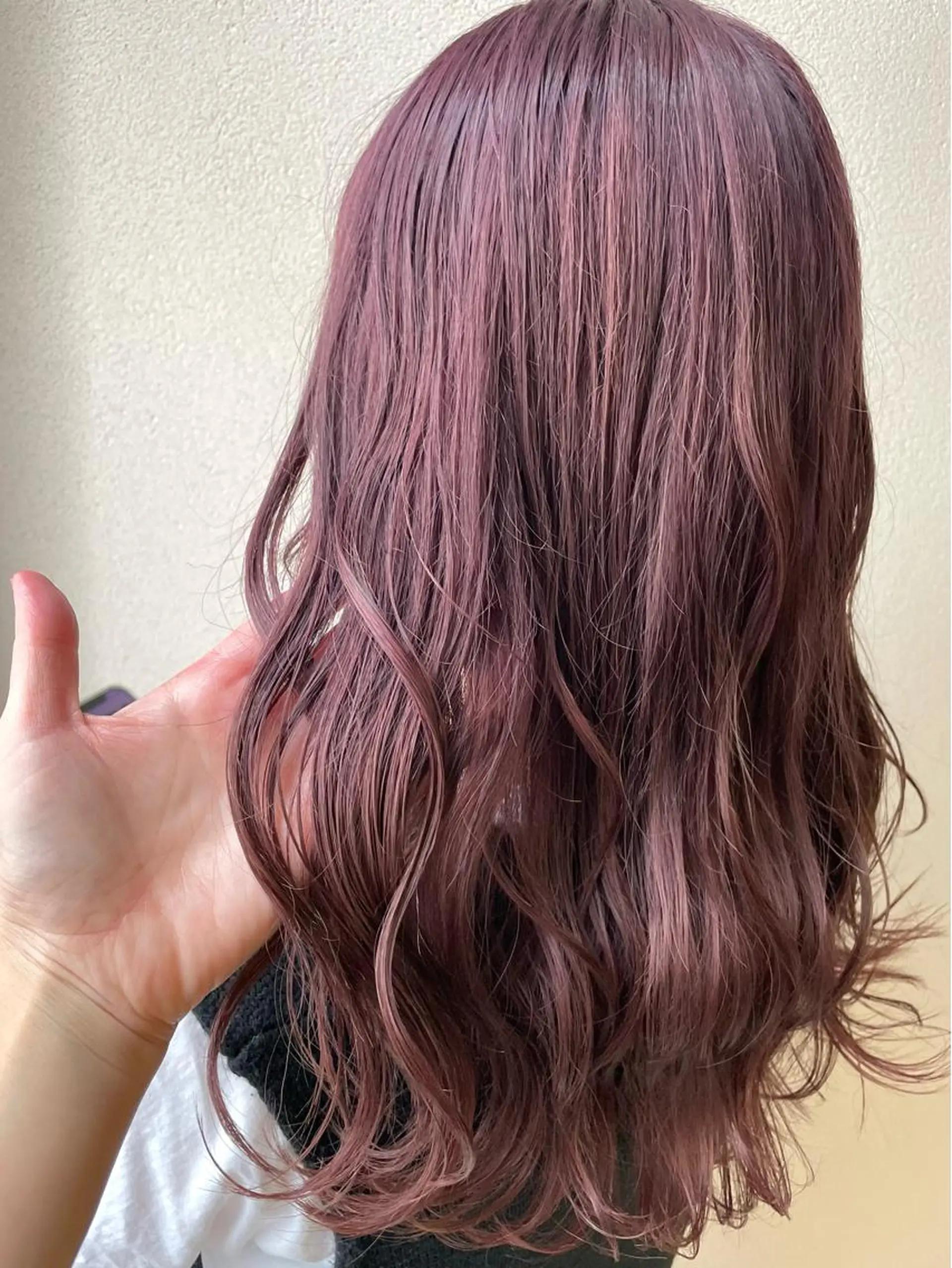 ロング カラー ブリーチ ピンクカラー バイオレットカラー ヘアカラー 沢田 瞳のヘアスタイル