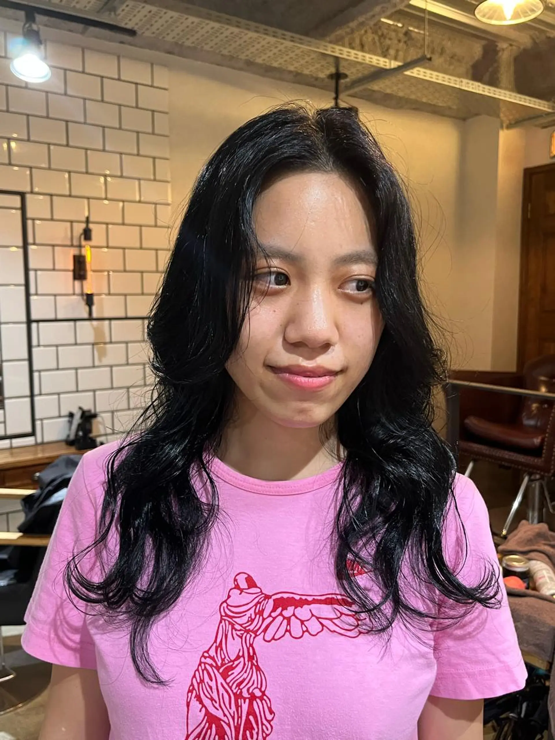 カラー 黒髪 the OSCAR所属・韓国ヘアスタイリスト Harukaのヘアスタイル