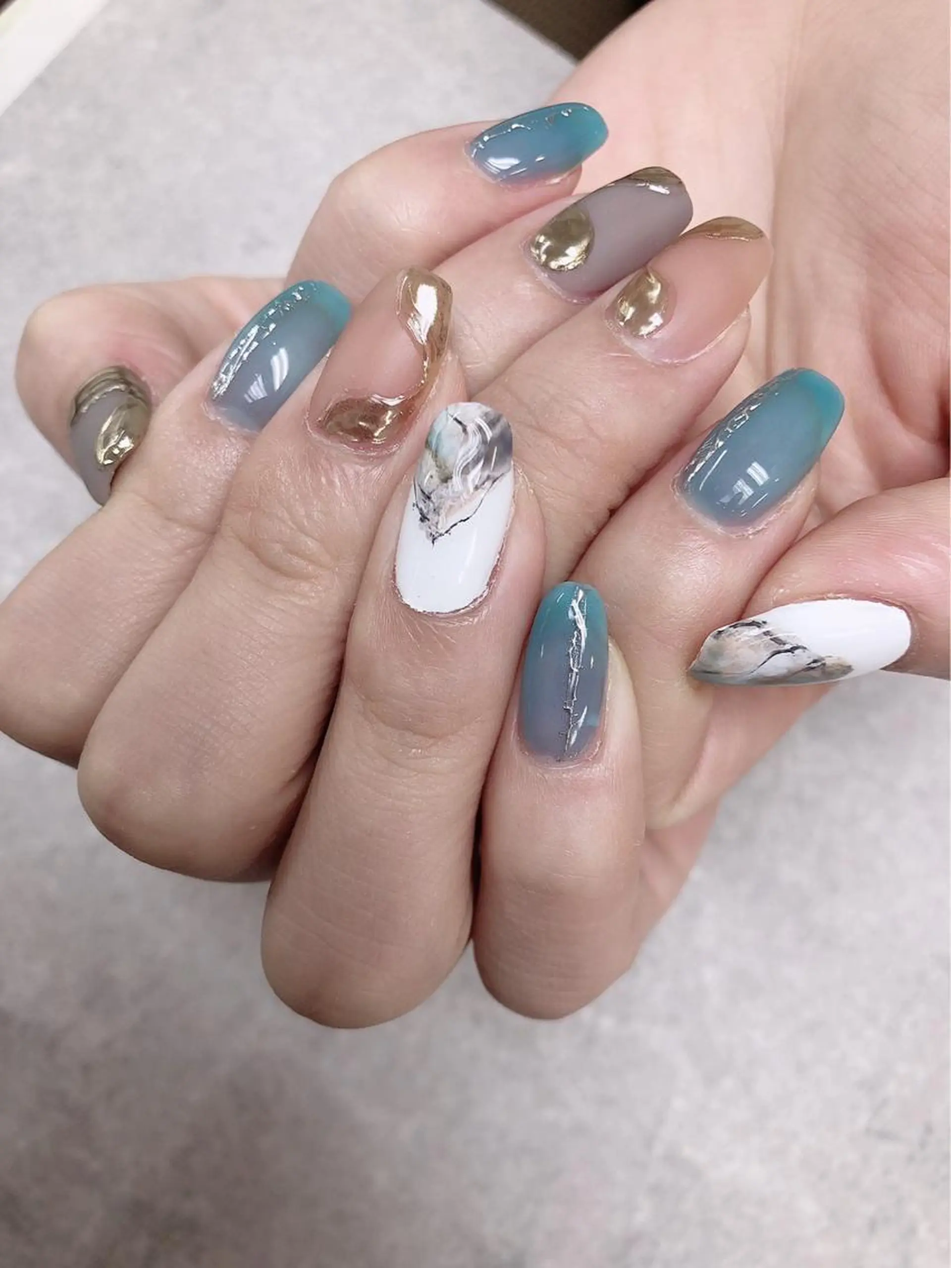 ネイル 大理石ネイル(マーブル) ニュアンスネイル ハンドネイル ハンドケア FASTNAIL PLUS 新宿店のネイルデザイン