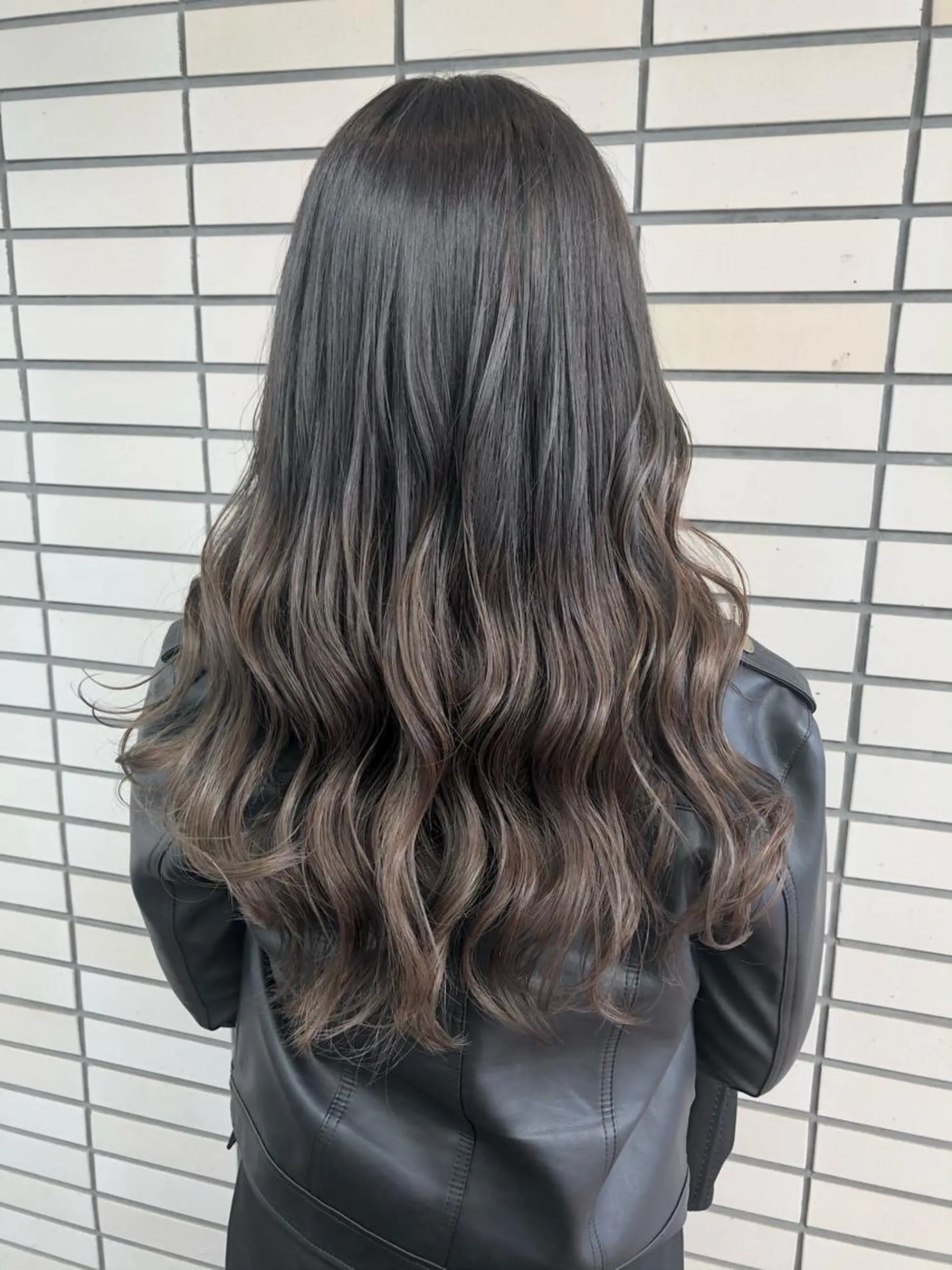 ロング カラー グラデーションカラー グレージュ 2nd所属・🤍2nd🤍田所 美希のヘアスタイル