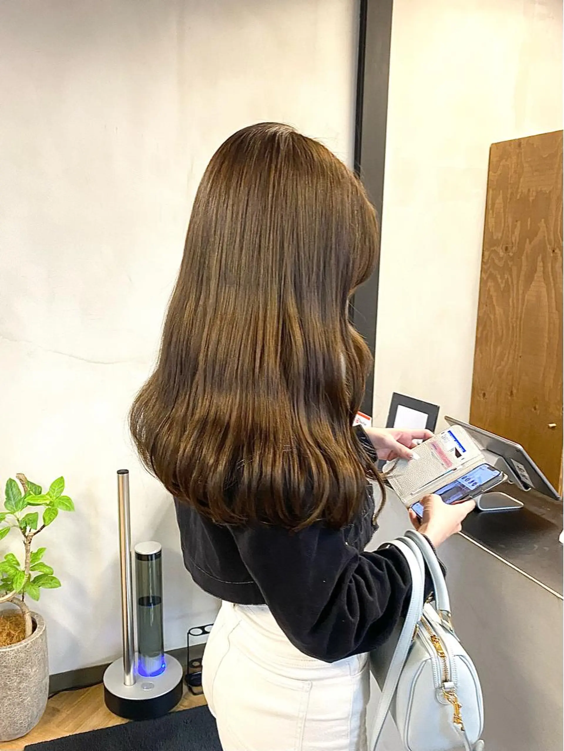 セミロング カラー パーマ ヘアアレンジ ブリーチ カット ヘアカラー トリートメント ハル🌸柔色/ ブリーチなし/艶髪のヘアスタイル