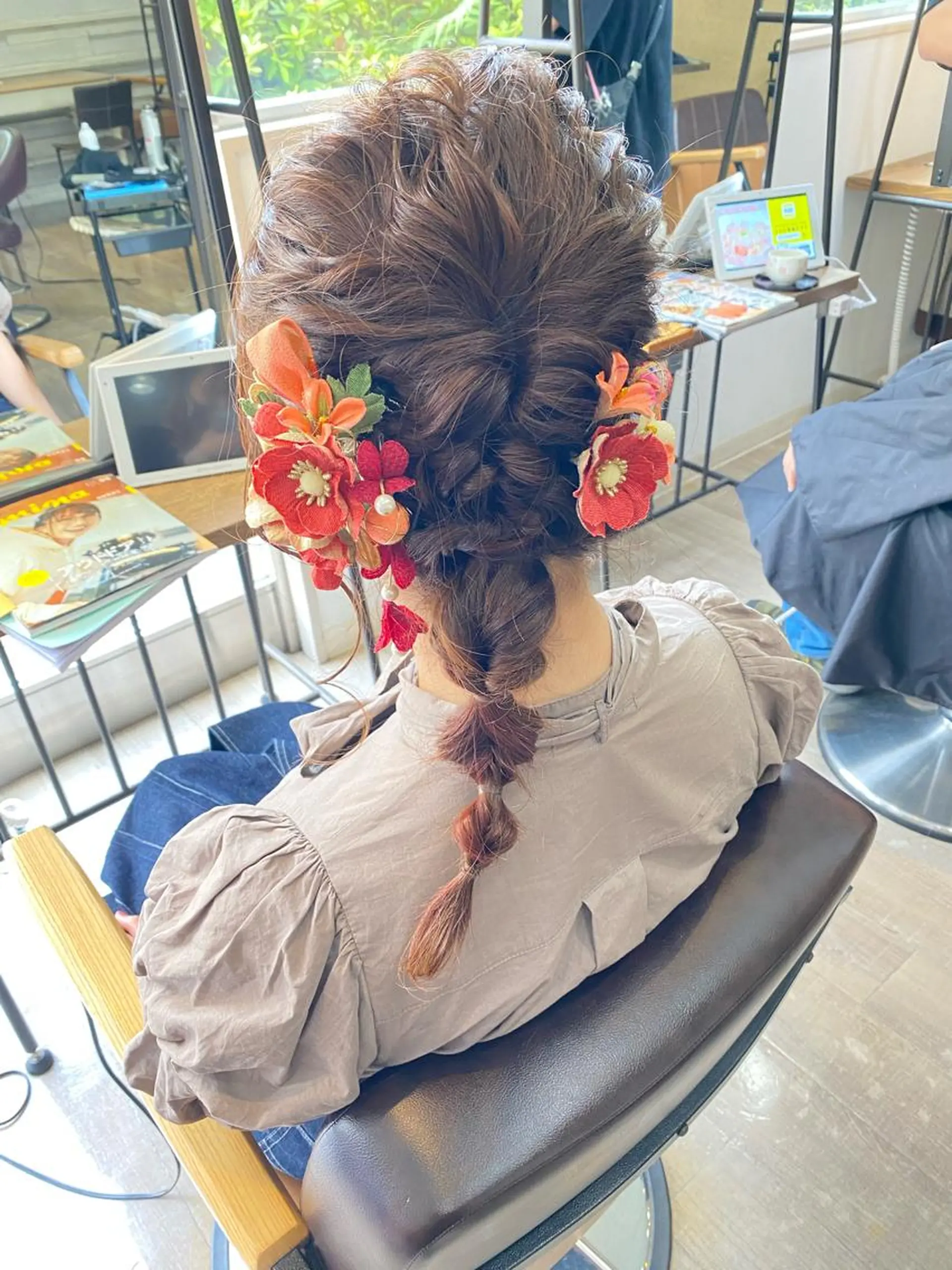 ミディアム ELEN 新百合ヶ丘のヘアスタイル