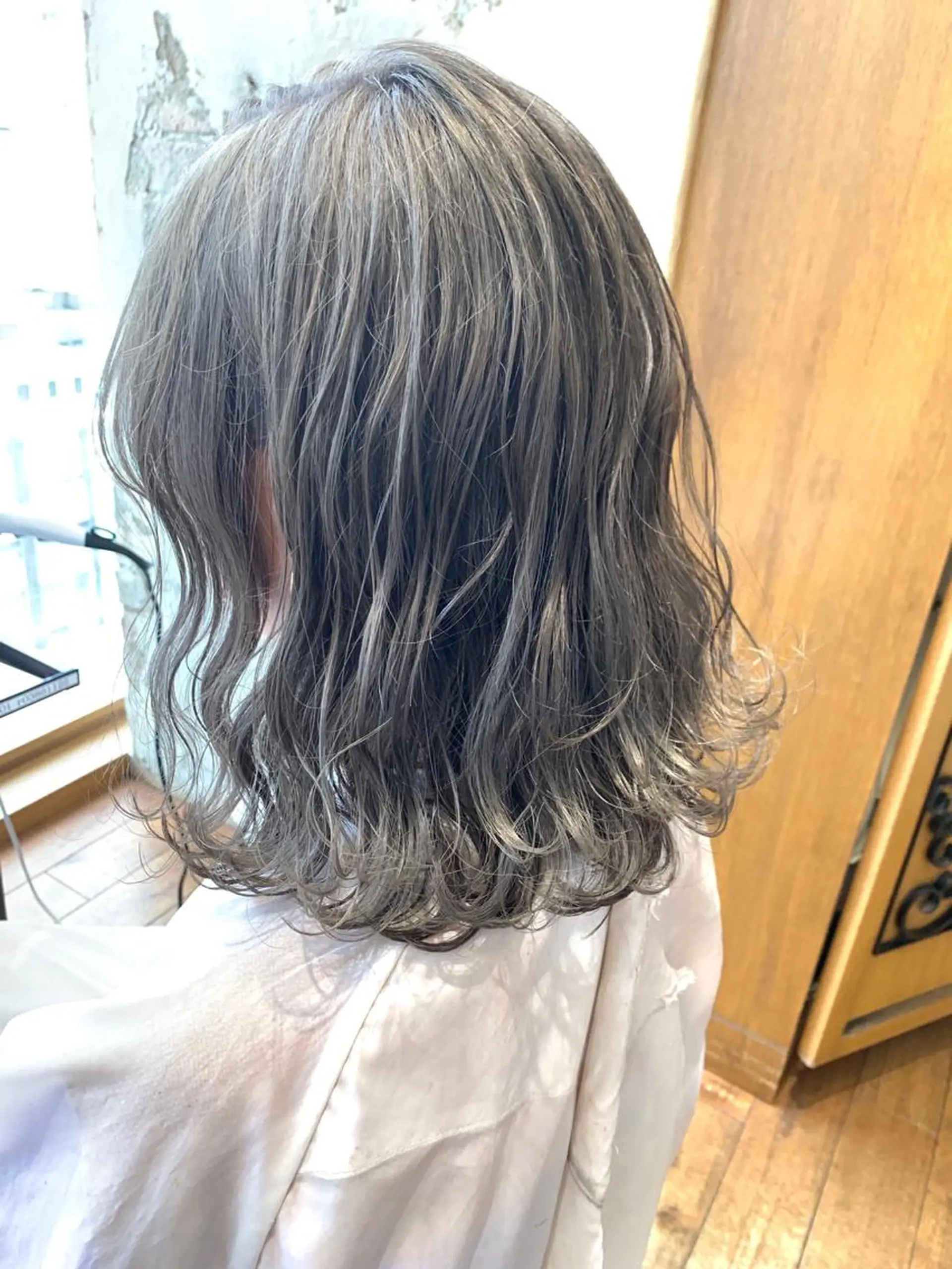 ショート 小顔カット 山菅 光明のヘアスタイル