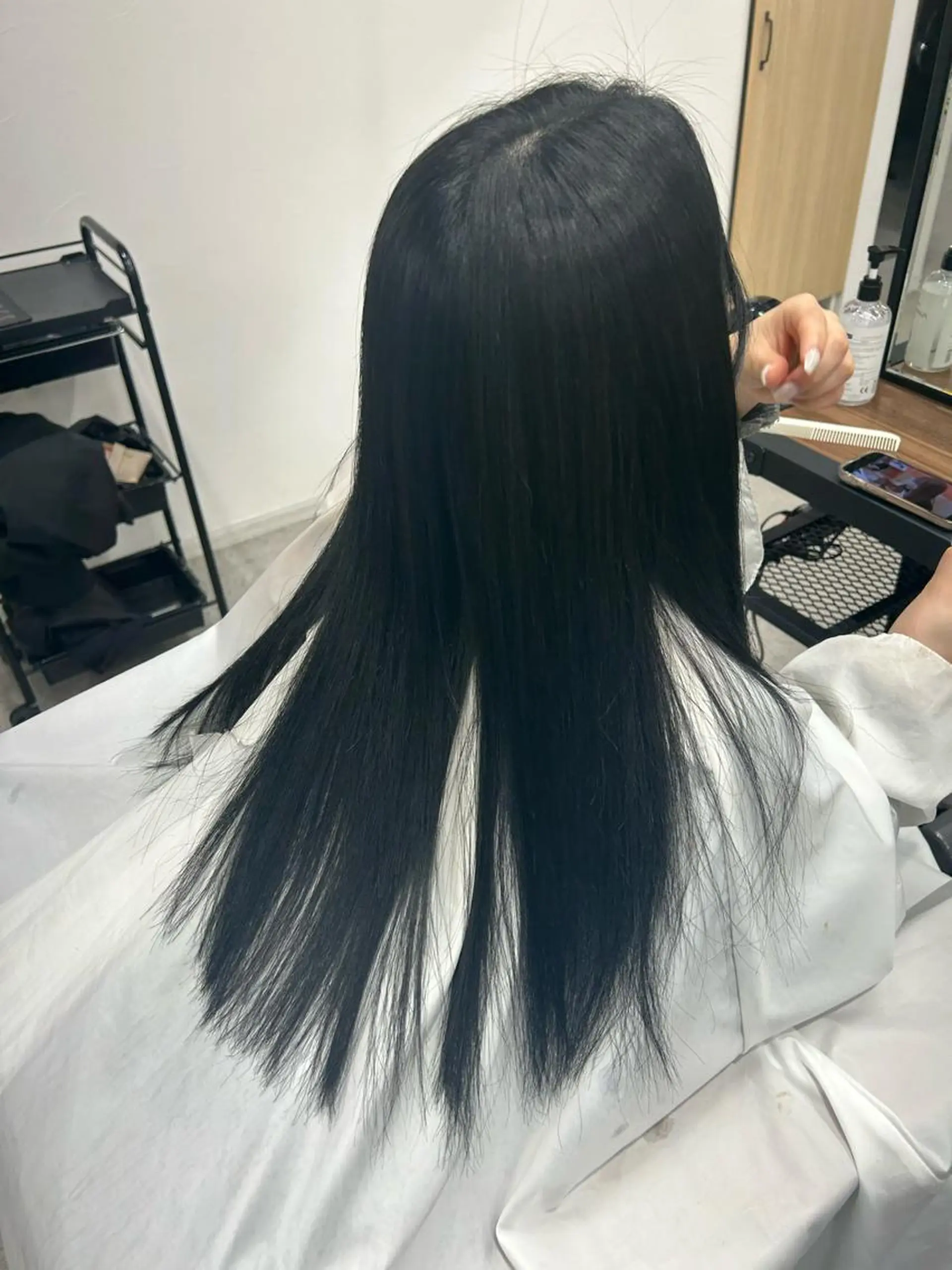 カラー 高山 アミのヘアスタイル