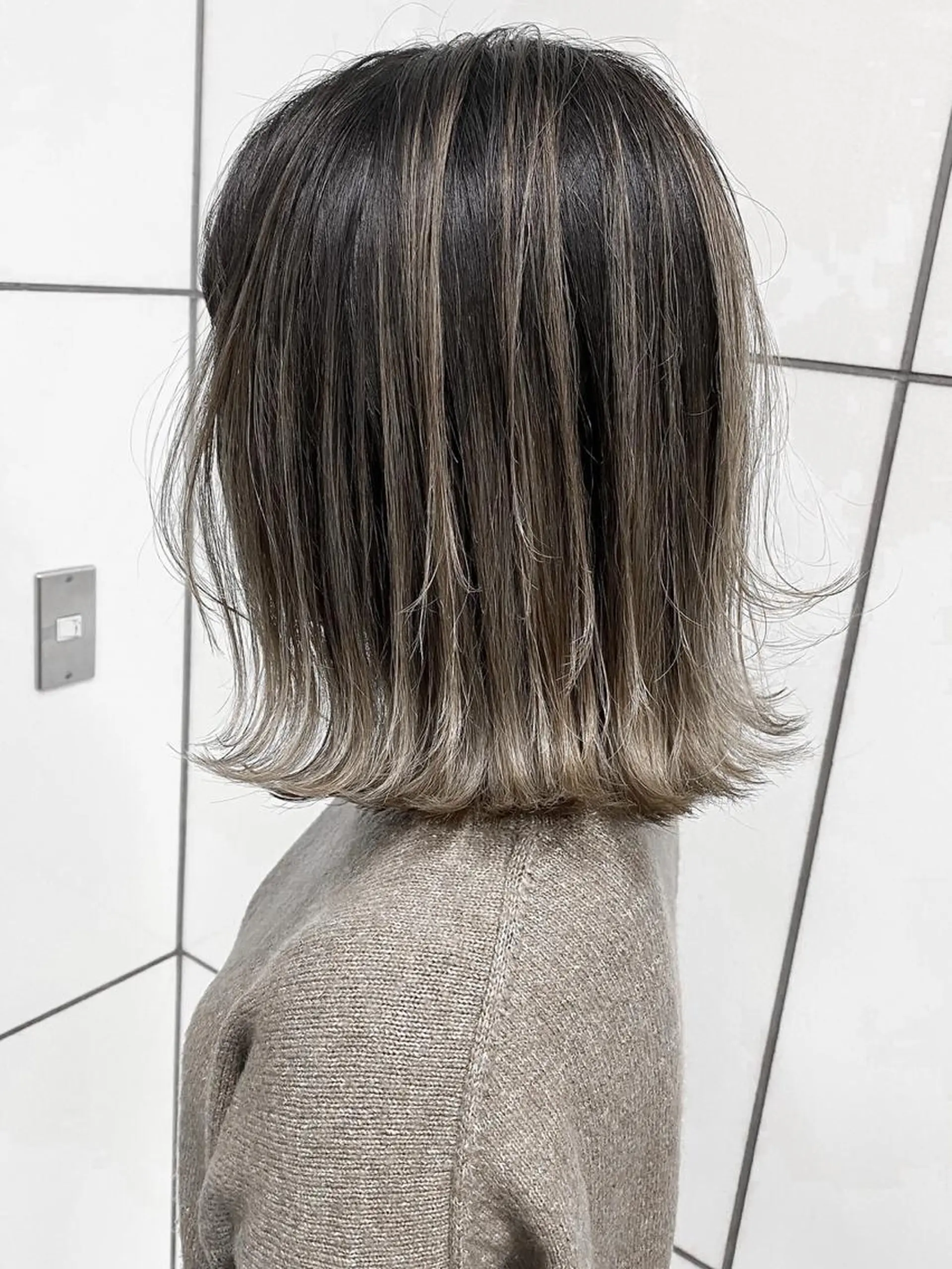 ミディアム 髪質改善、縮毛矯正 酸性縮毛矯正のヘアスタイル