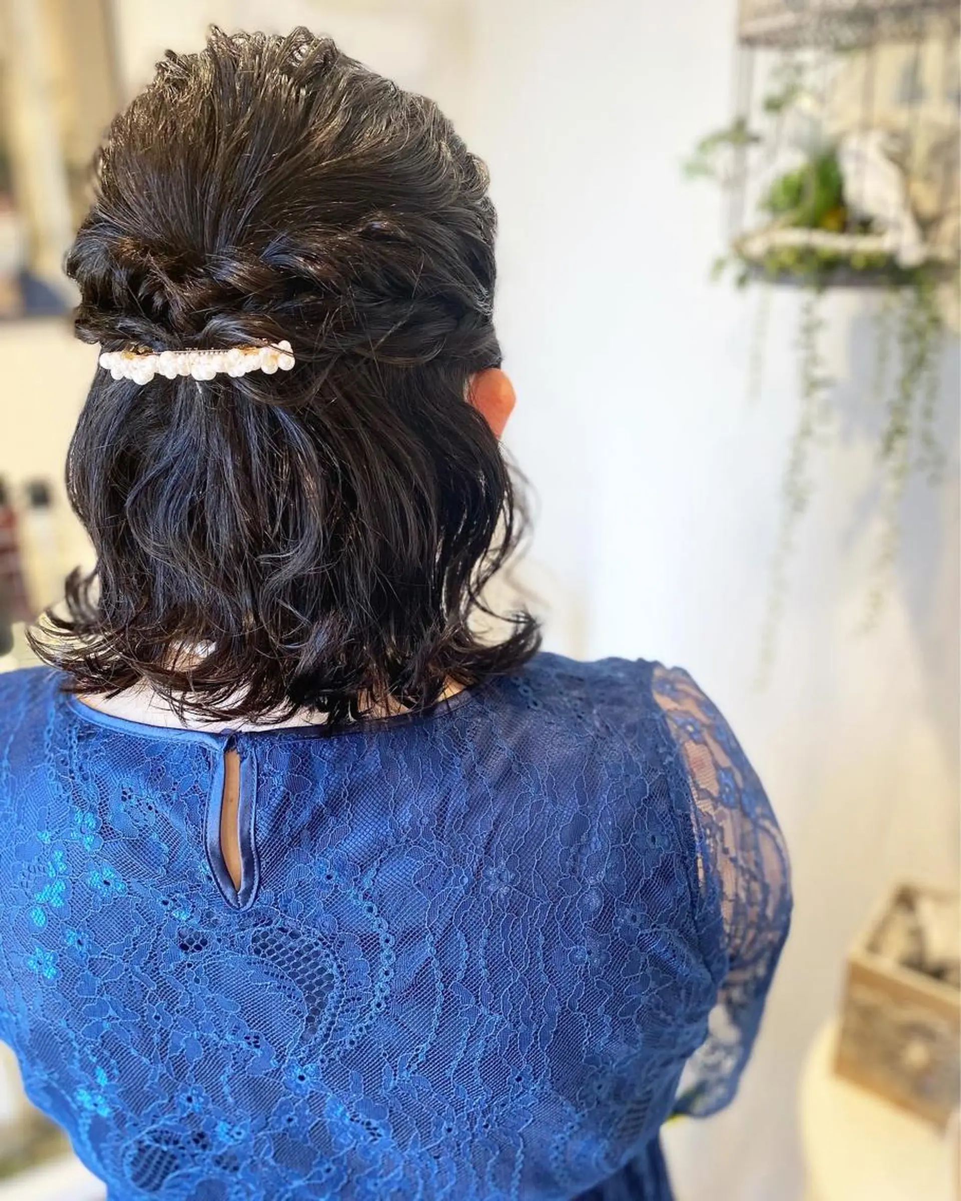 ミディアム ヘアアレンジ ハーフアップ ボブ ヘアセット 荒木 ひろかのヘアスタイル