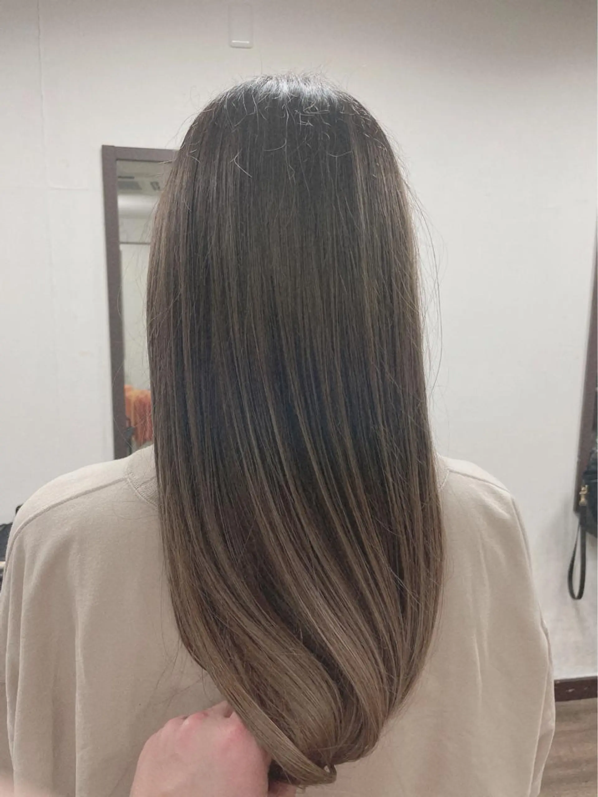 ロング ヘアーズベリー 藤本のヘアスタイル