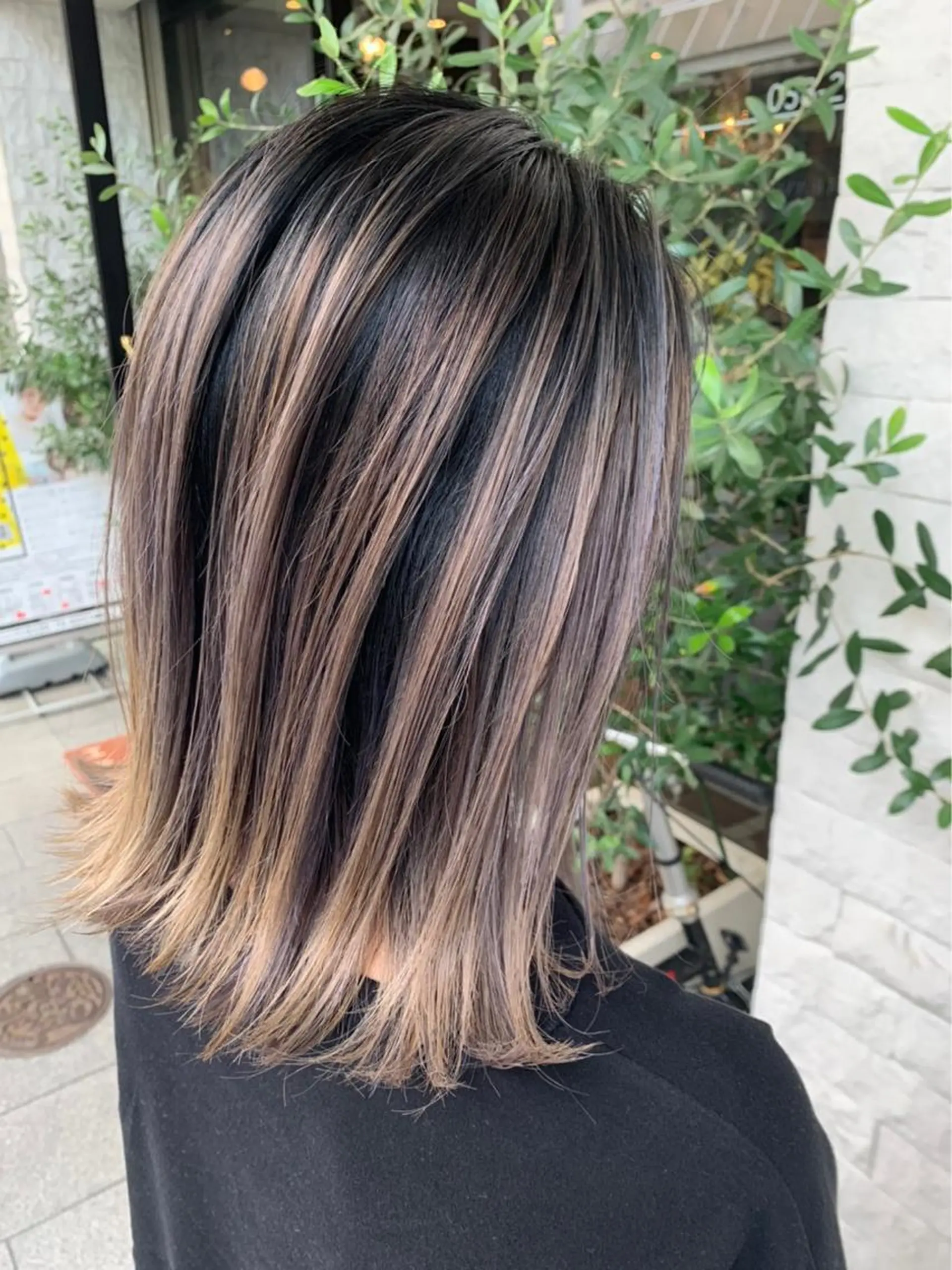 ミディアム 中谷 明日香のヘアスタイル