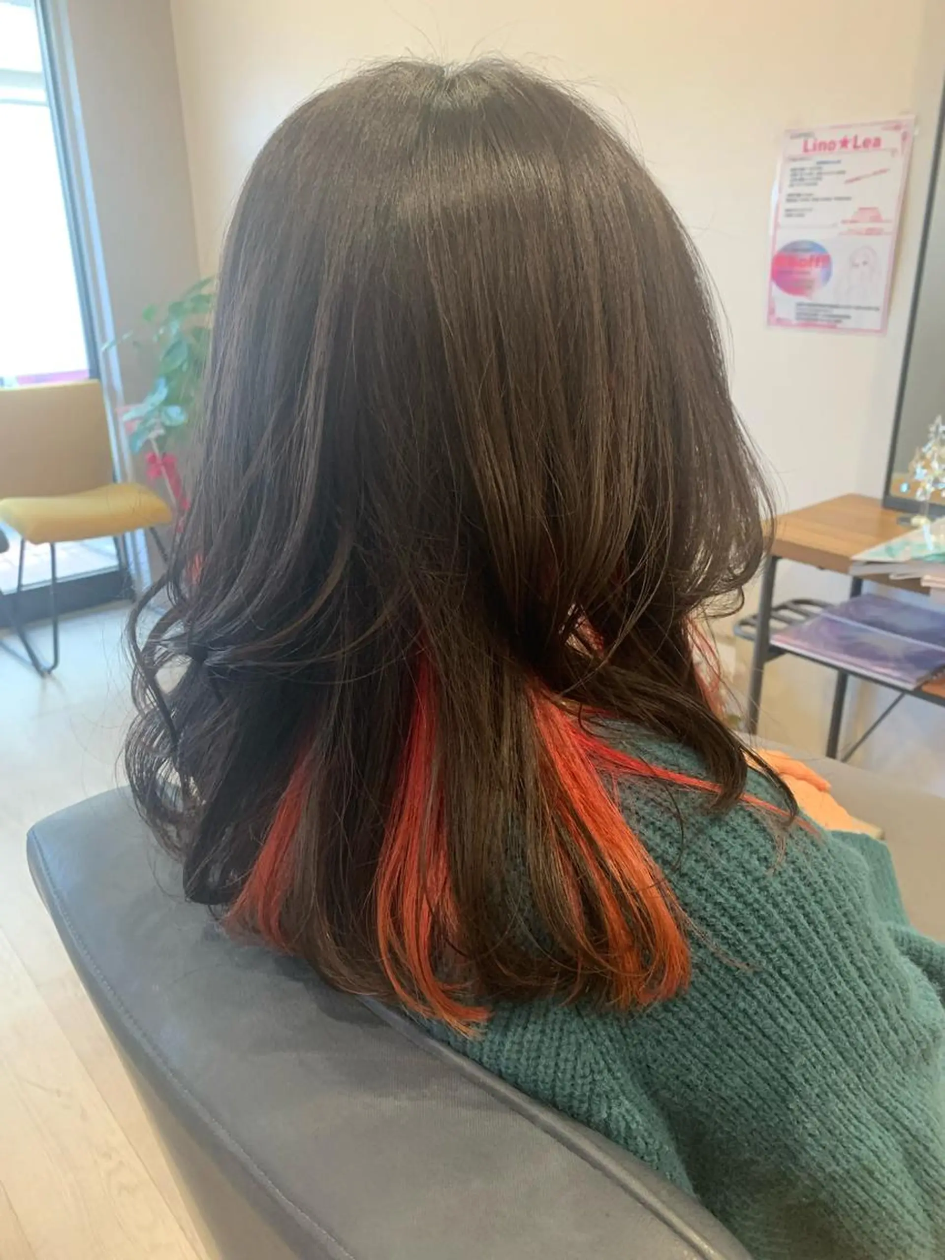 ミディアム カラー インナーカラー ピンクカラー hair & spa Nalu所属・hair & spa Naluのヘアスタイル