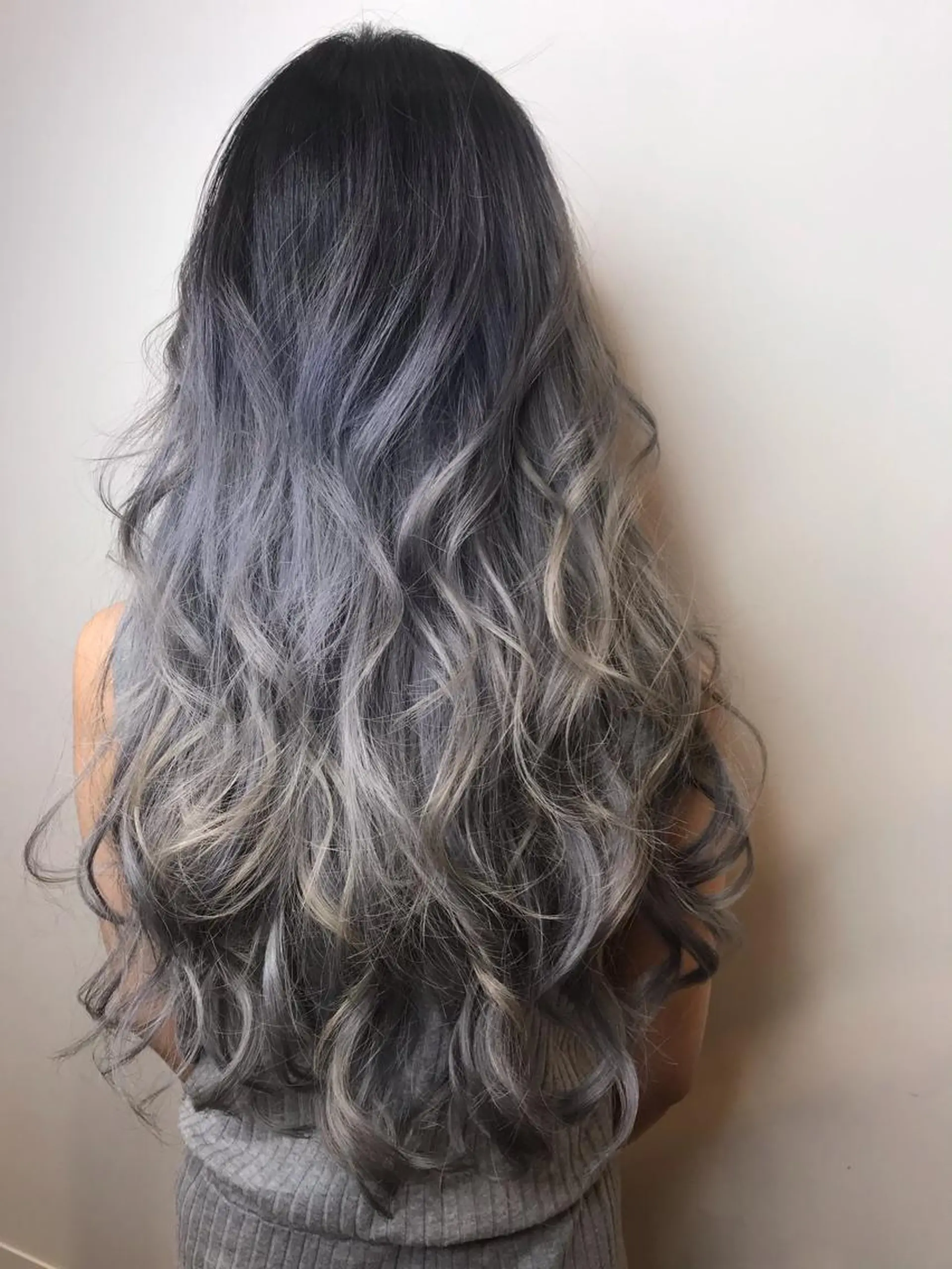 ロング カラー シールエクステ⭐️ オオミタクヤのヘアスタイル