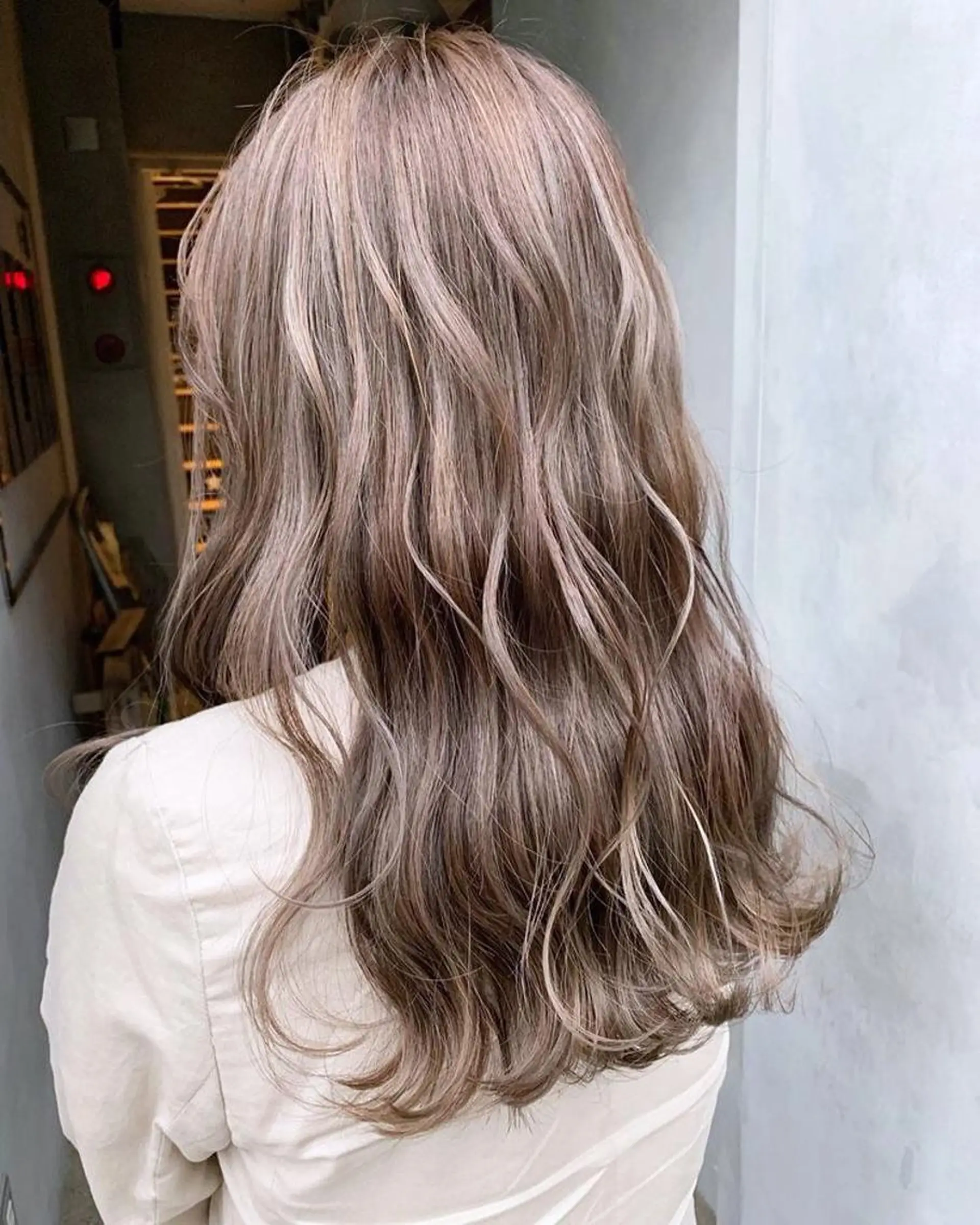 カラー ベージュカラー 透明感Color🩶 髪質改善 ユウナ🦋のヘアスタイル