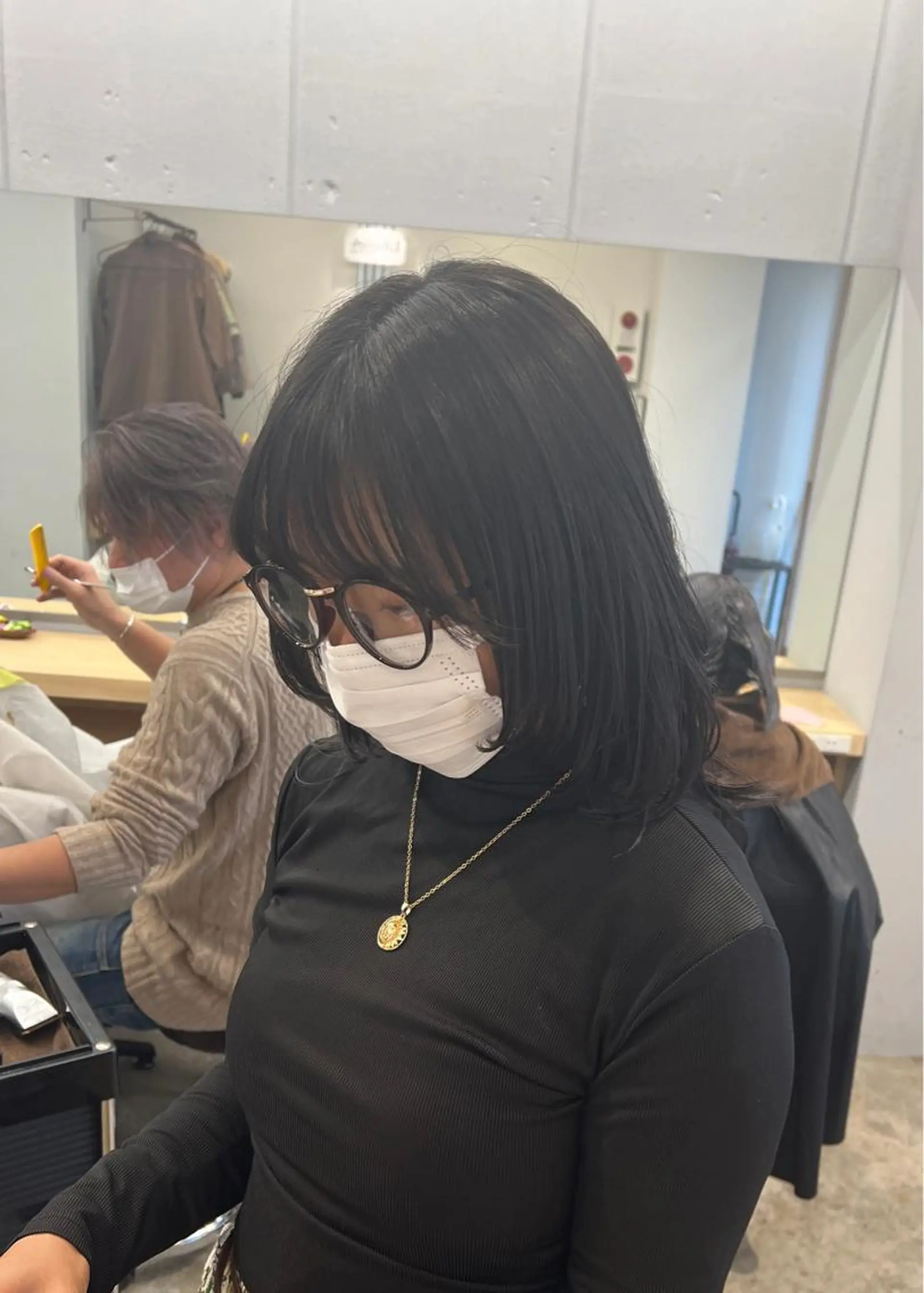 ロング ロング ウルフカット SALOWIN柏Suite所属・ブリーチ毛の縮毛矯正 ハイトーン/岡本智樹のヘアスタイル