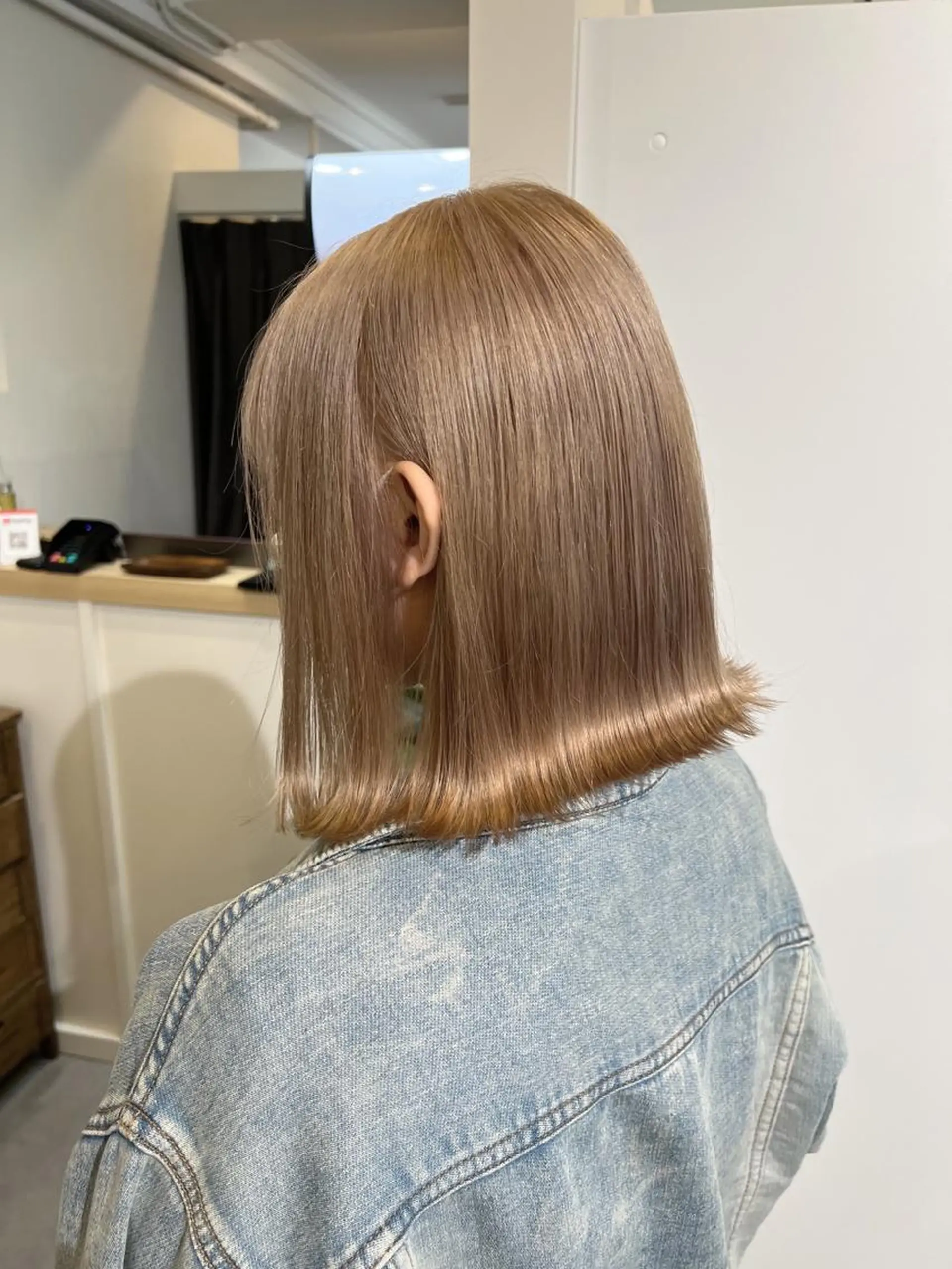 ショート 切りっぱなしボブ ボブ レイヤー×縮毛矯正 深見 拓のヘアスタイル