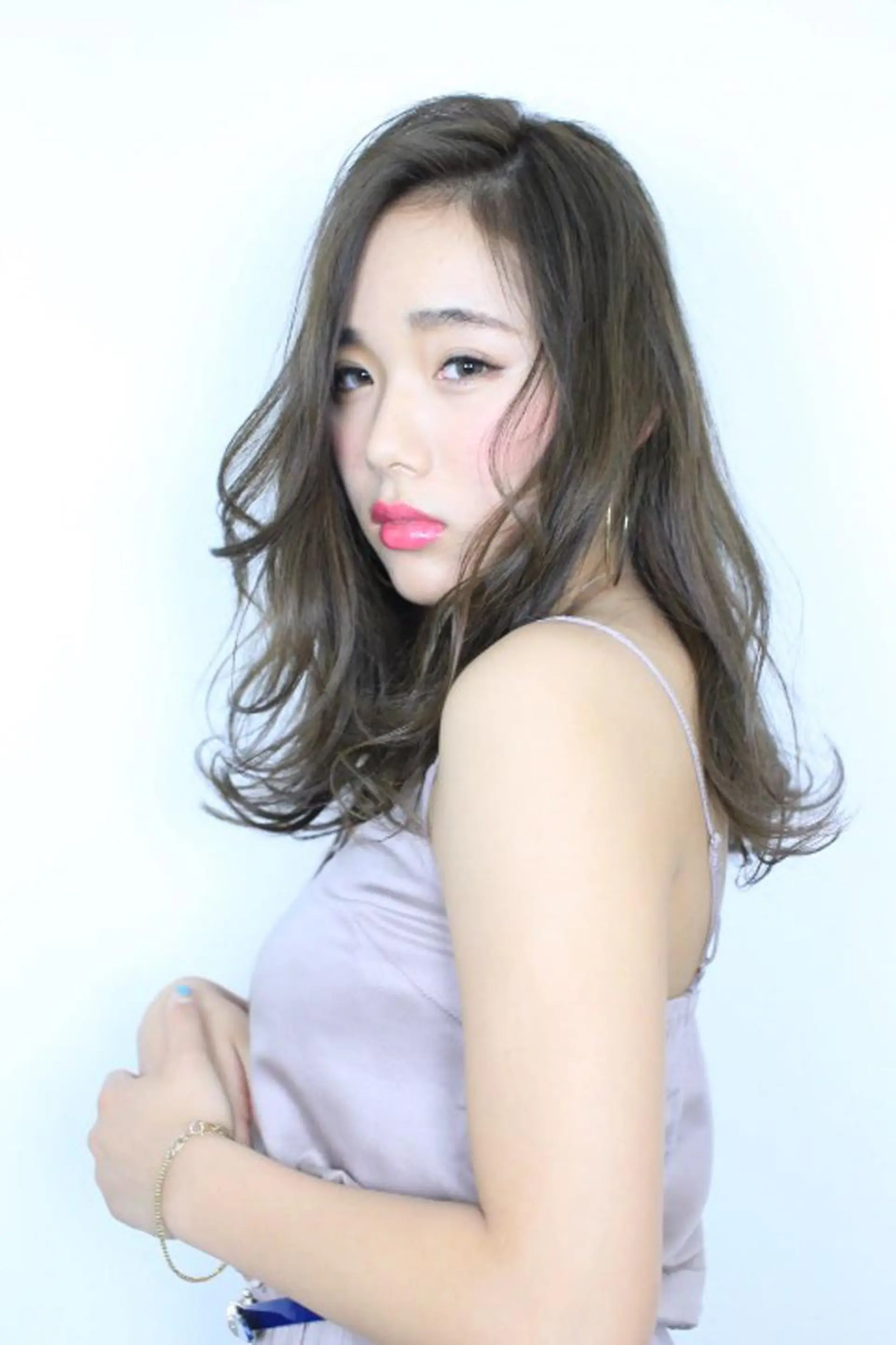 セミロング カラー カット ヘアカラー トリートメント Amour 二子玉川所属・伊藤 みきのヘアスタイル