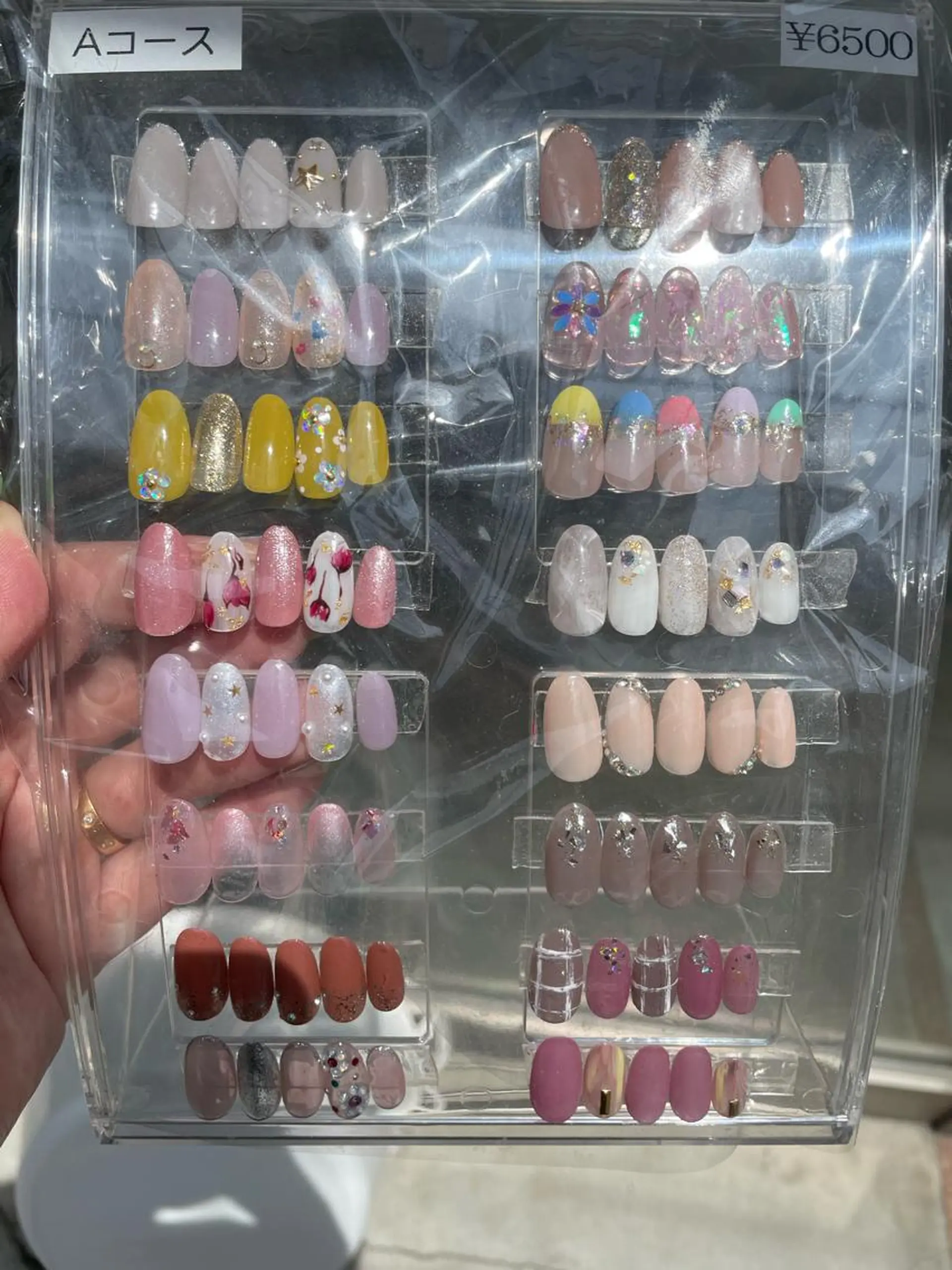ネイル nail salonバブラブ所属・橋垣 実可子のネイルデザイン