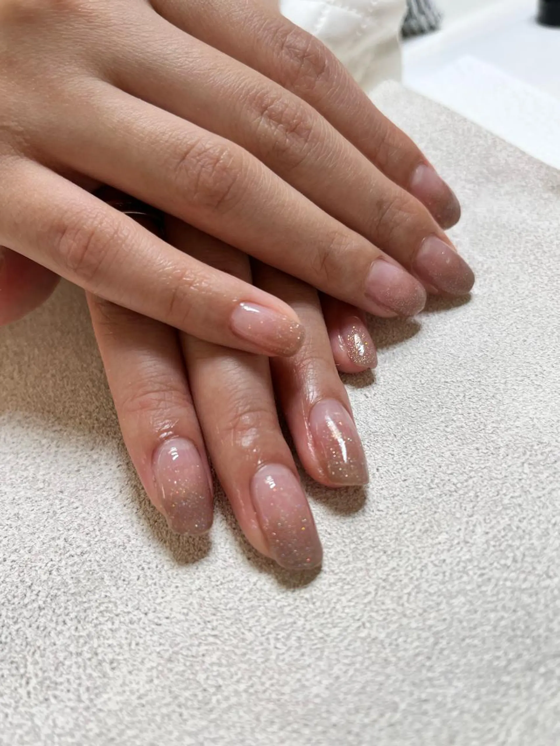 ネイル ラメ(グリッター) ネイルサロンエーナイン平岸店所属・齋藤 英理のネイルデザイン