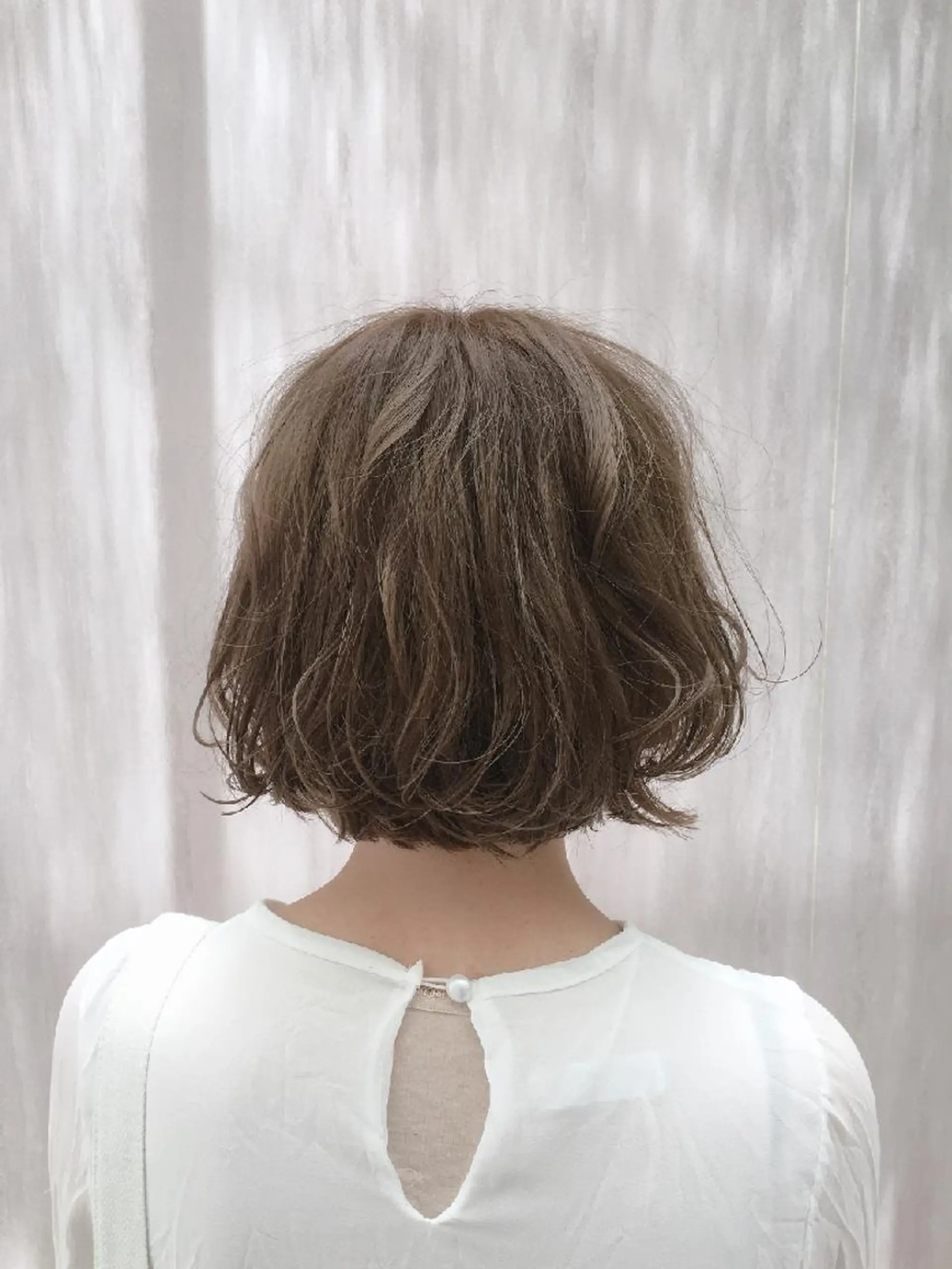 ショート ボブ トリートメント Armoire所属・安藤悠里/ハイトーン /デザインカラーのヘアスタイル