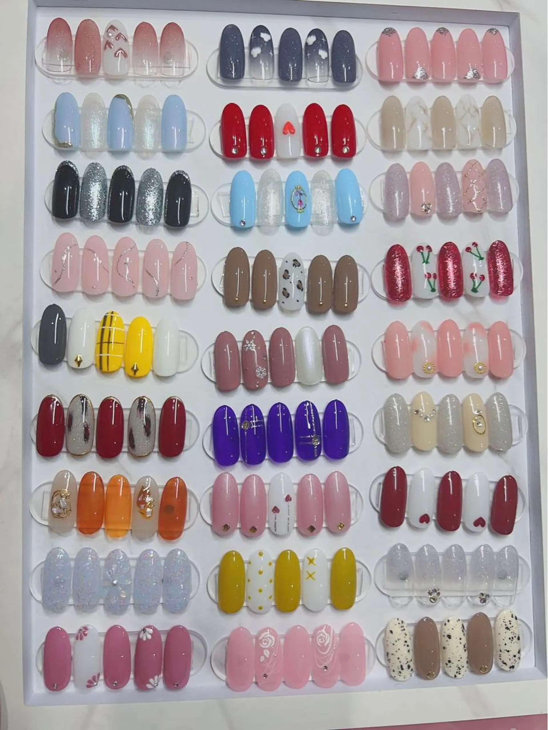 ネイル Fairyフェアリーネイルサロン所属・Nail Hibi サロンのネイルデザイン