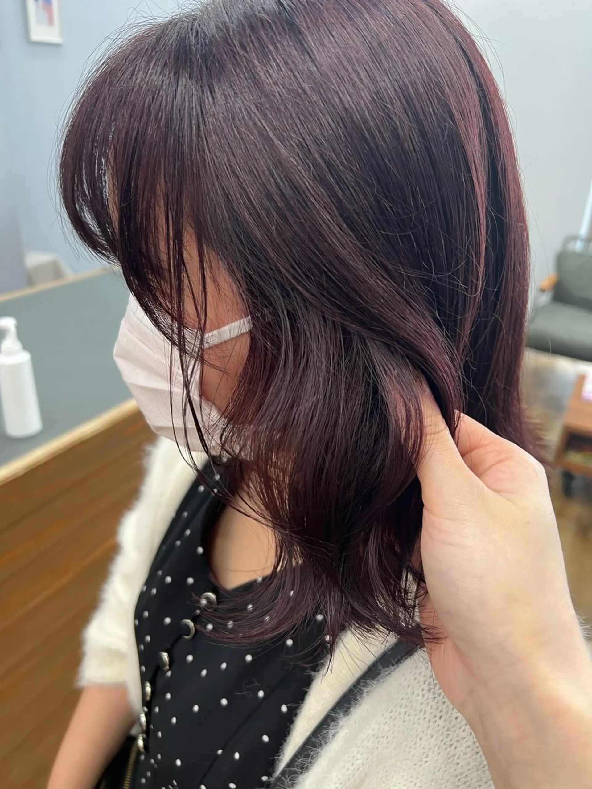 ミディアム カット ヘアカラー トリートメント 小池 楓のヘアスタイル