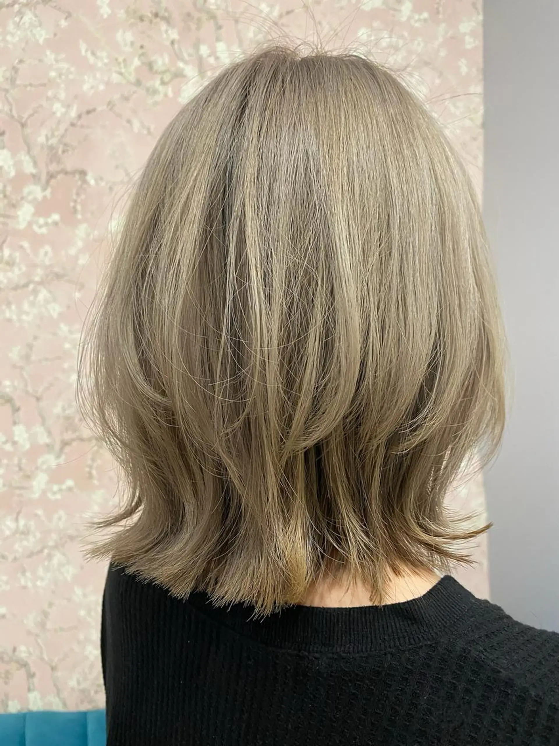 ミディアム カラー ブリーチ カット ヘアカラー eclat suzumiのヘアスタイル