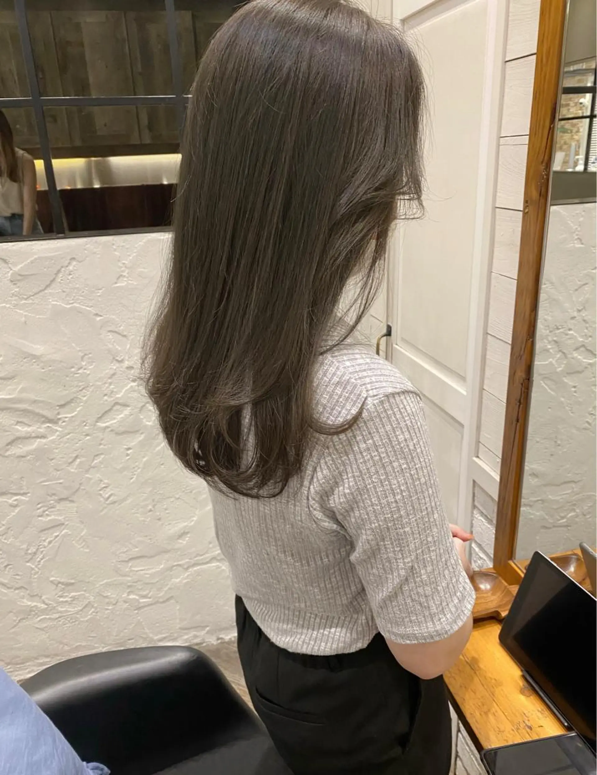 セミロング カラー ベージュカラー オリーブベージュ オリーブカラー 🌟アレンジが似合う カラー🌟Rumiのヘアスタイル