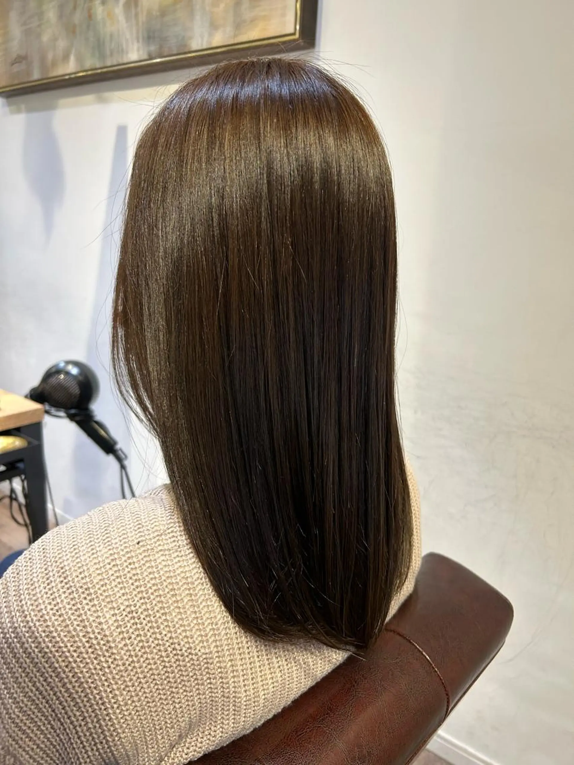 セミロング MILLOR “ミラー”のヘアスタイル