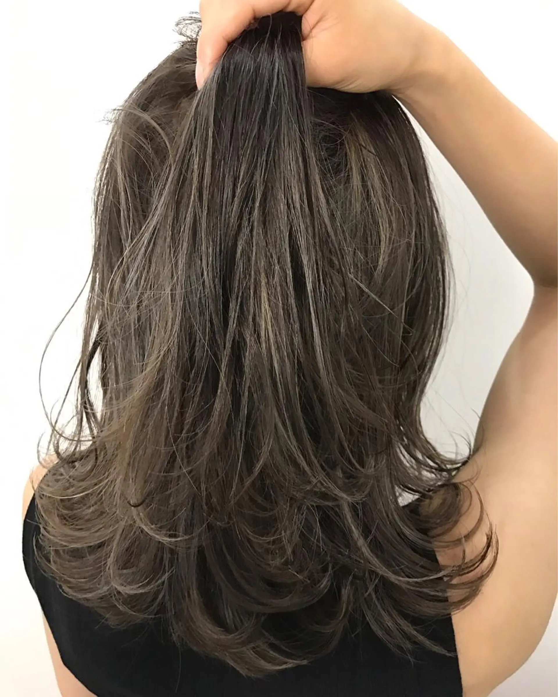 ショート カラー ヘアカラー トリートメント 西村あきや トレンド韓国ヘアのヘアスタイル