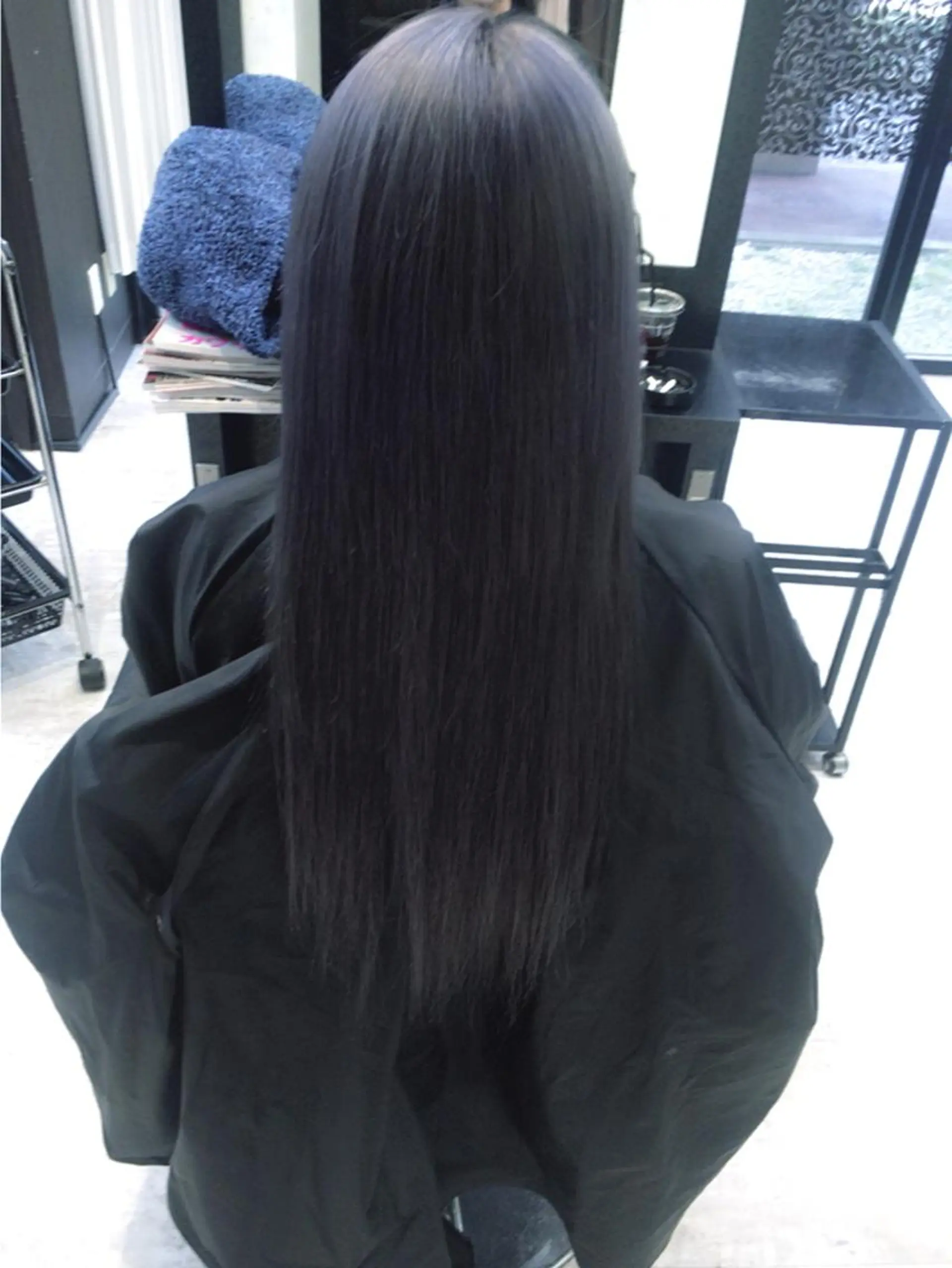 ショート ミディアム セミロング ロング カラー アッシュ アッシュグレー ネイビーカラー UNDER vr 【アンダーバー】のヘアスタイル