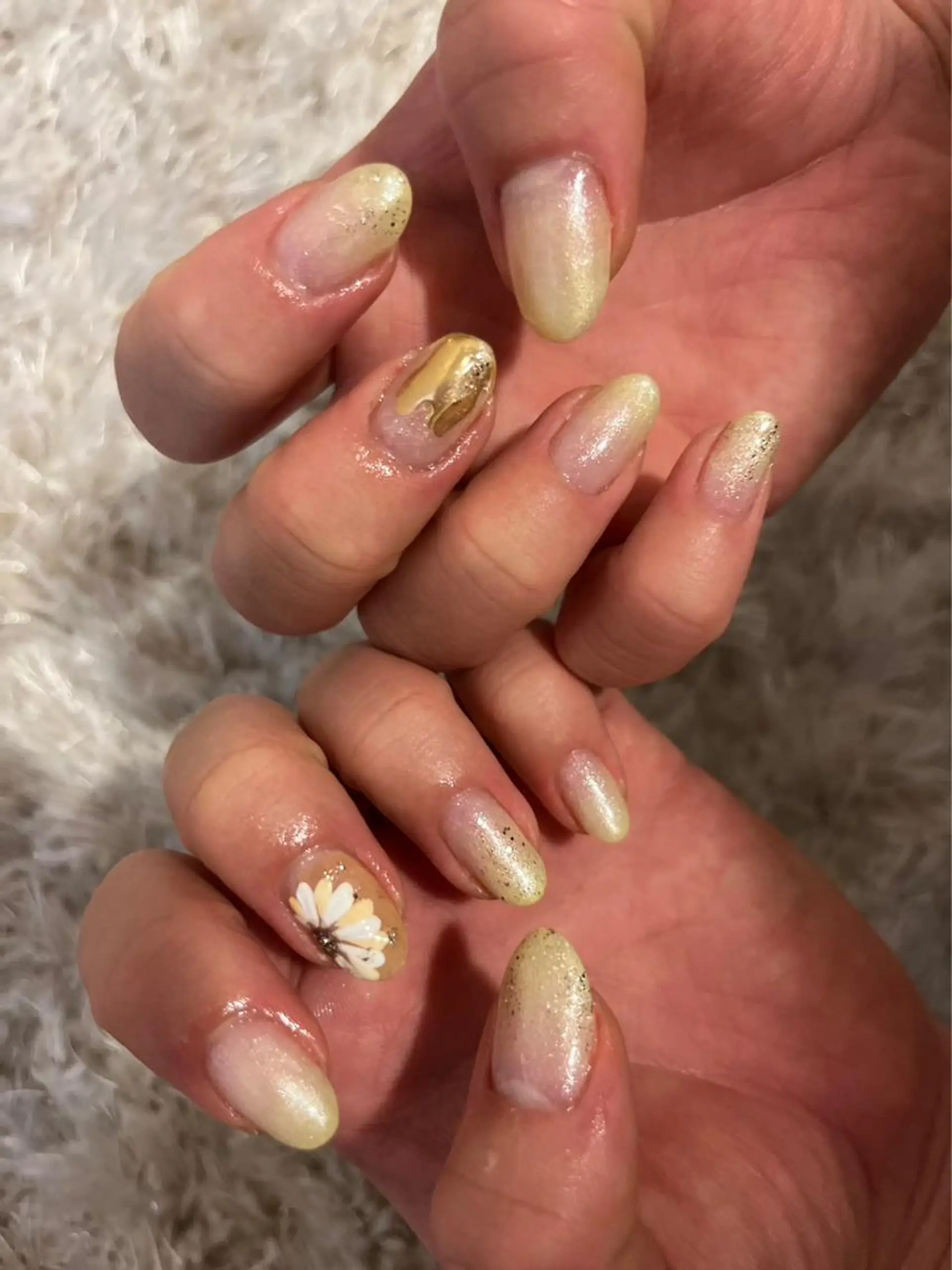 ネイル アートネイル フラワーネイル グラデーション ミラーネイル ニュアンスネイル ハンドネイル Belle　ネイル＆ ホワイトニングサロンのネイルデザイン