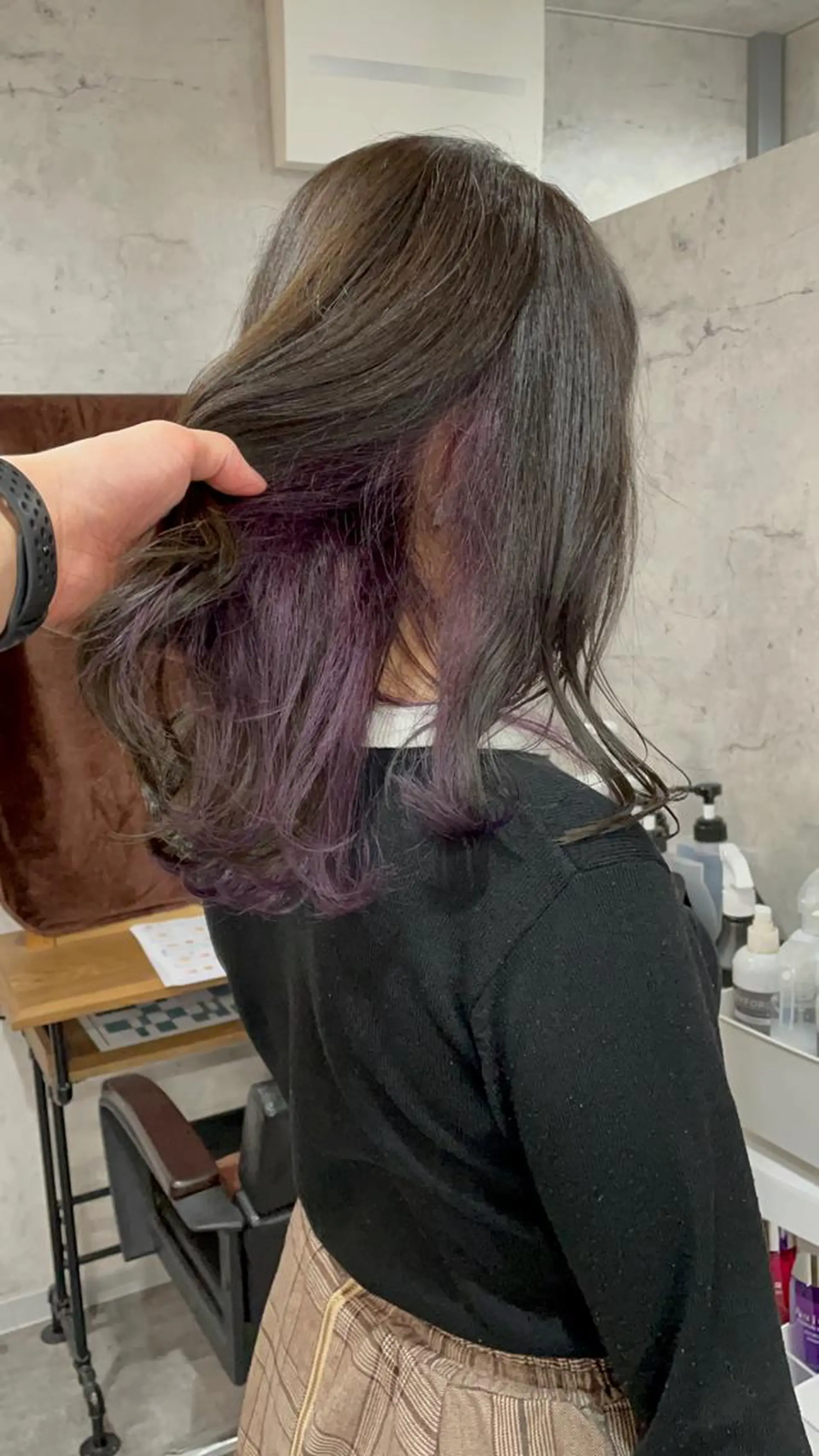 セミロング カラー タカハシ ユウキのヘアスタイル