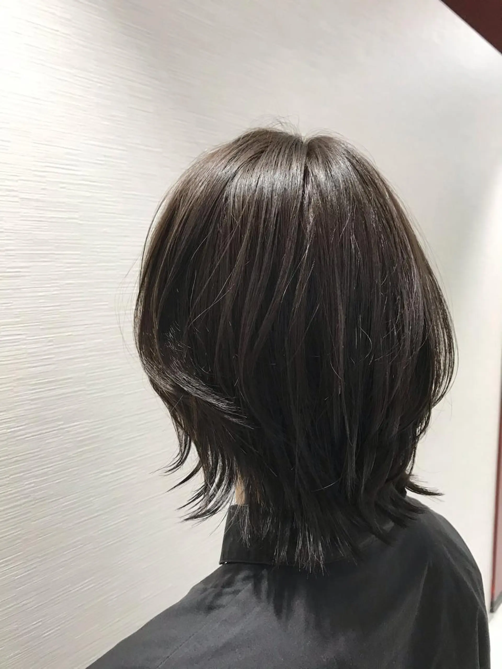 ミディアム カラー アッシュ ベージュカラー インナーカラー レイヤーカット ウルフカット 【東北メンズヘア1 位受賞🥇】本間祐太のヘアスタイル