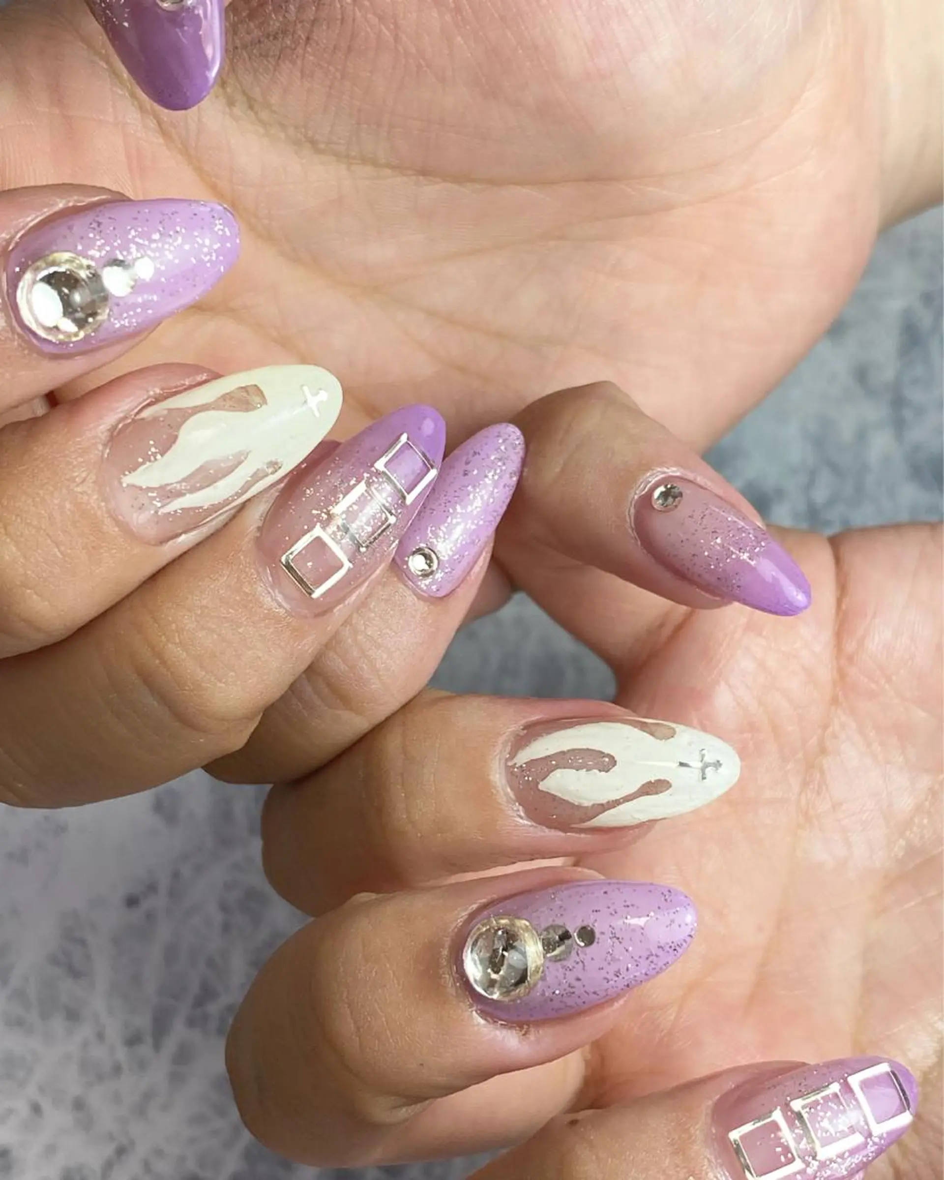 ネイル private salon TOMOMINAILs所属・TOMOMI NAILsのネイルデザイン