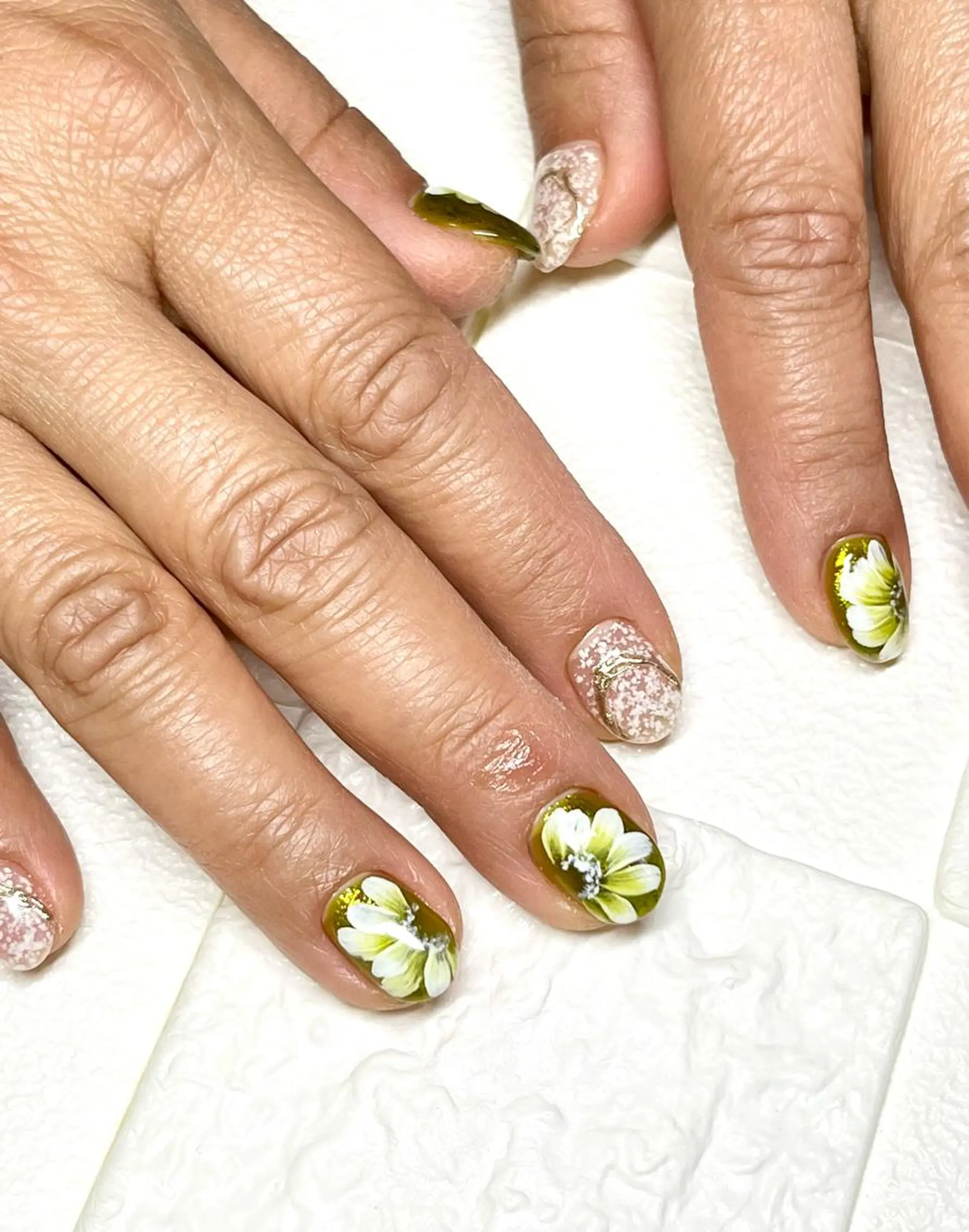 ミディアム ネイル ハンドネイル まり りぃ〜んのネイルデザイン