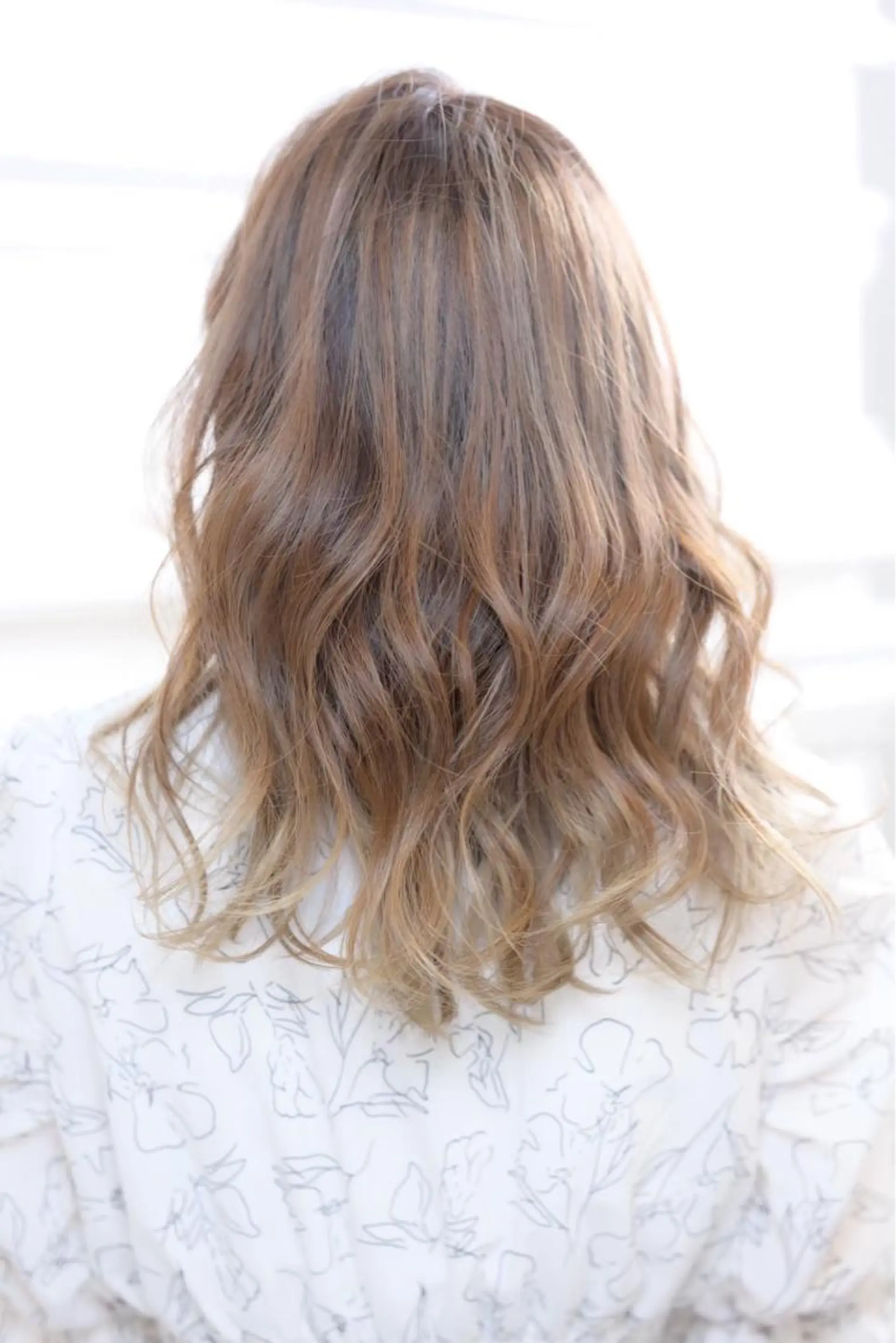 セミロング 篠崎 加奈のヘアスタイル