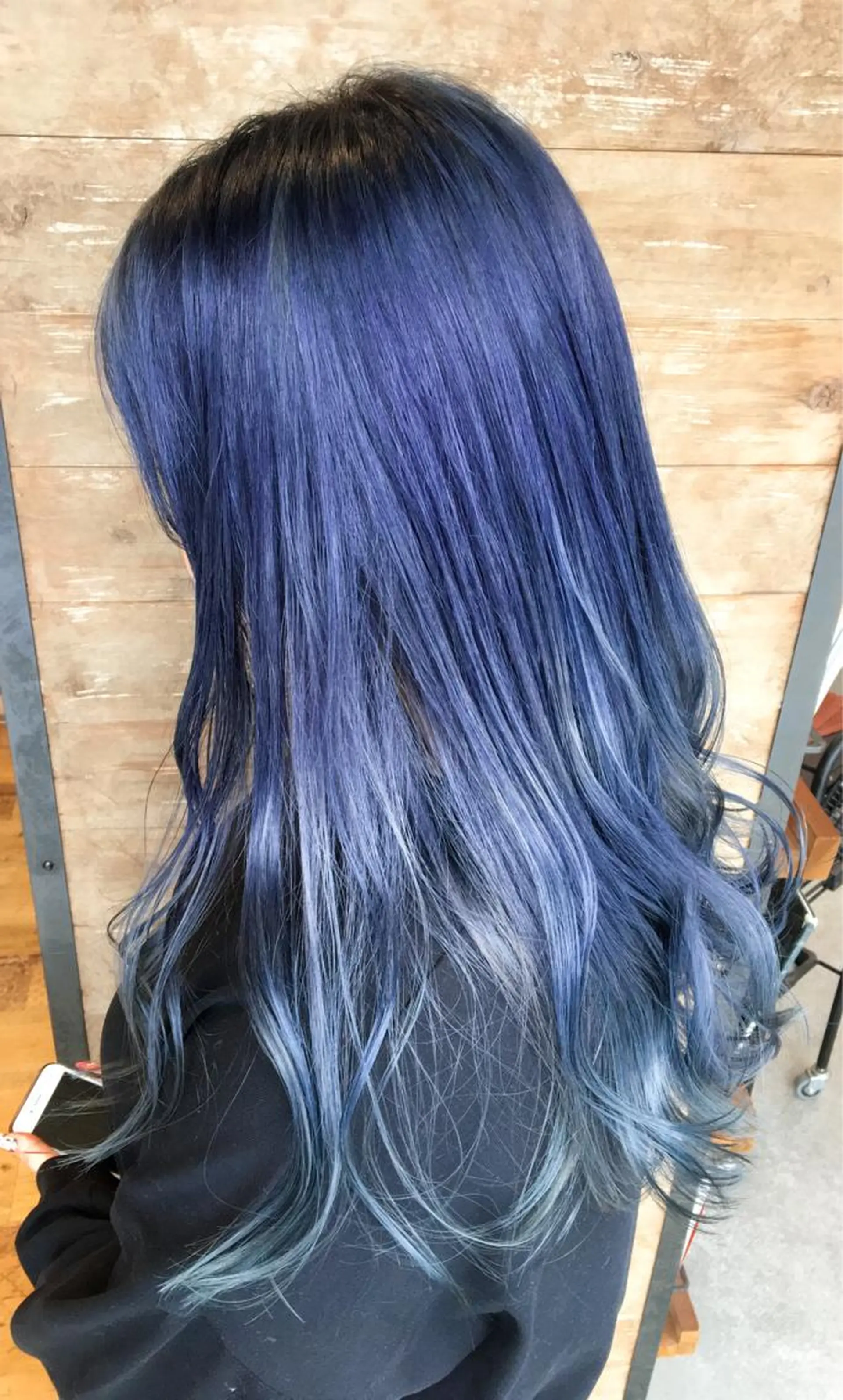 ロング カラー ヘアアレンジ アディクシーカラー バレイヤージュ ブリーチ ブルーカラー ケアブリーチ kiki所属・中田 敏明のヘアスタイル