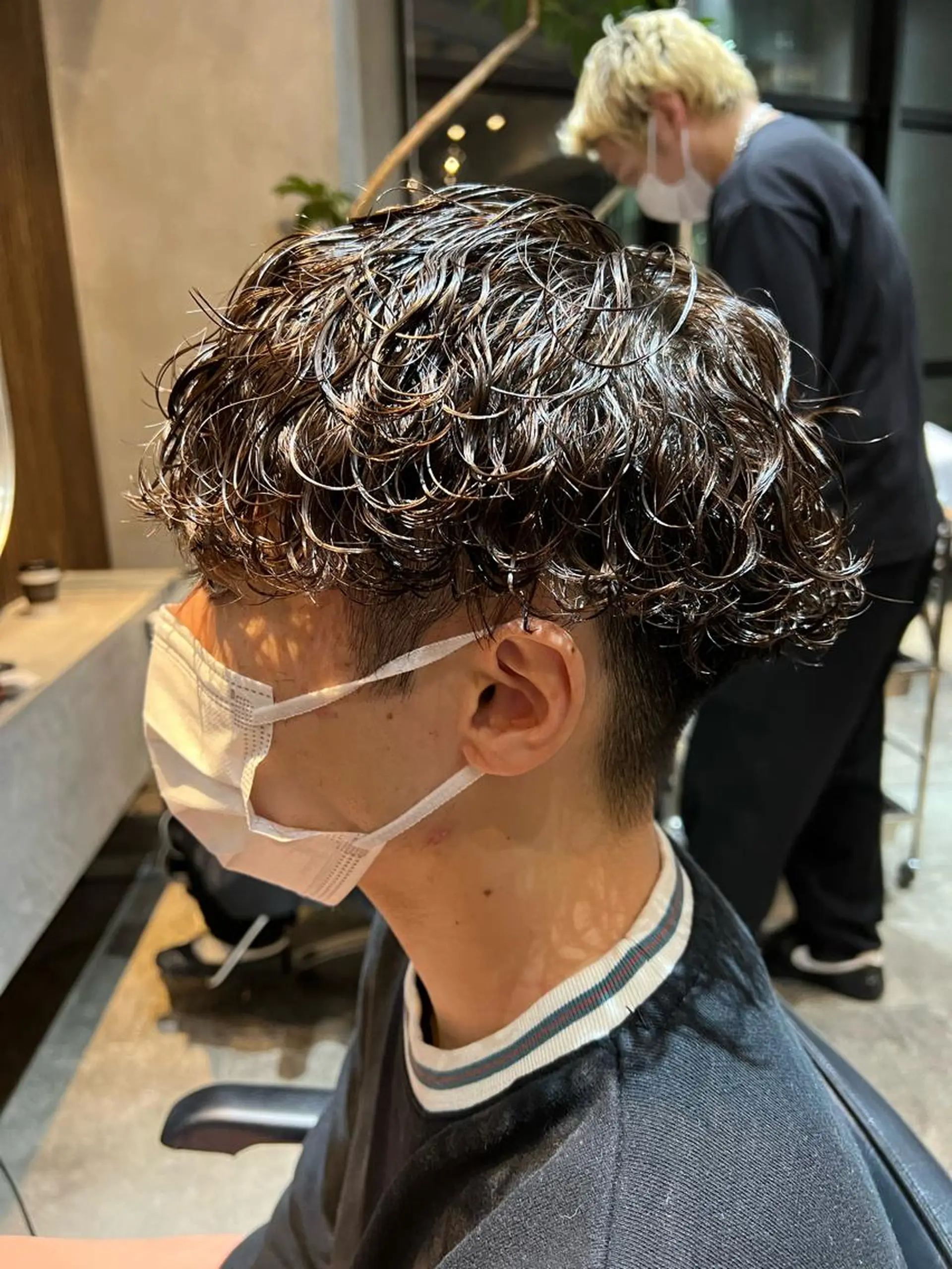 ショート パーマ メンズ メンズパーマ 波巻きパーマ スパイラルパーマ カット パーマ トリートメント fifth JINGUMAE所属・波巻きスパイラルパー マ/シャドウパーマ駿のヘアスタイル